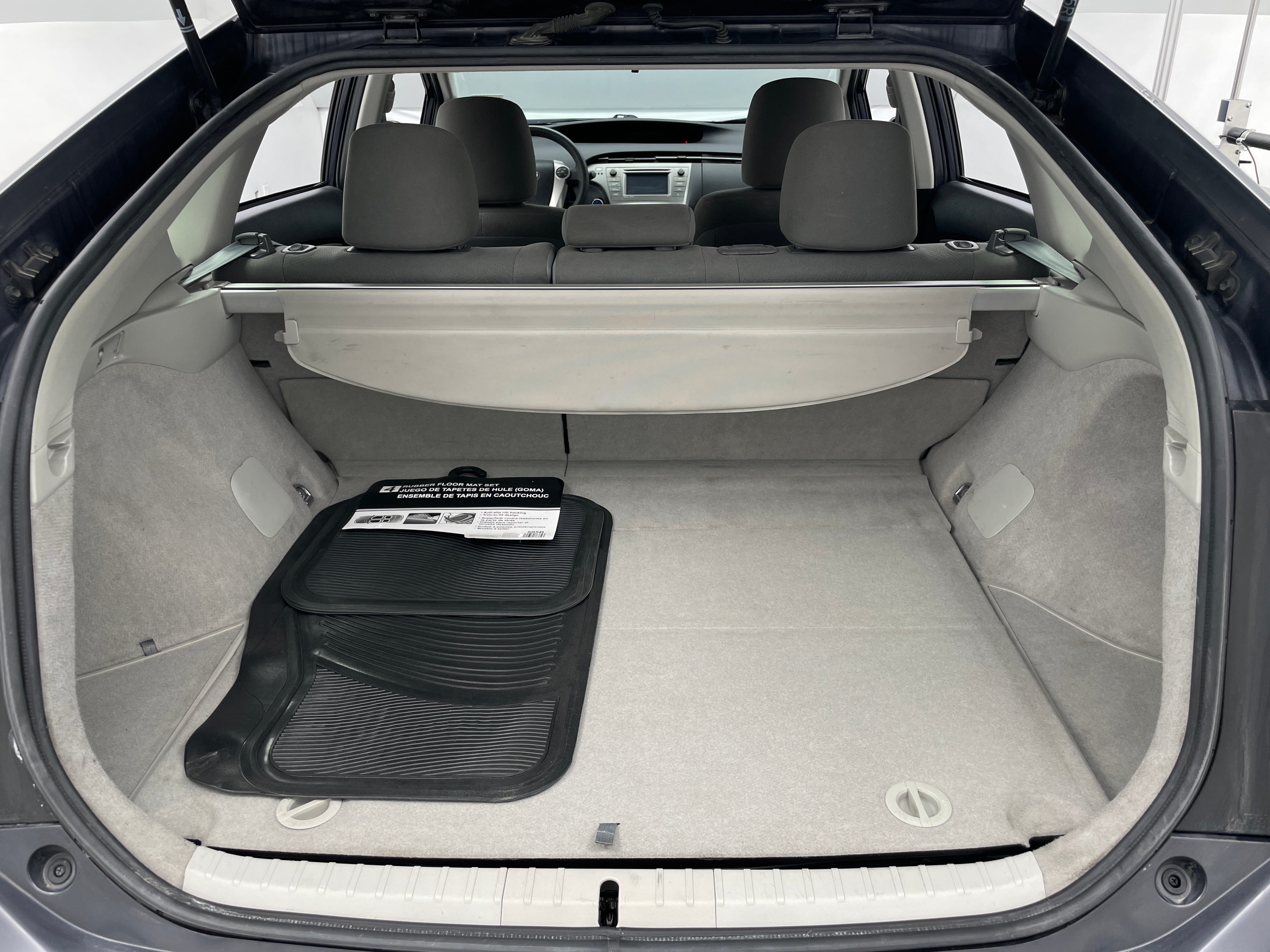 2014 Toyota Prius Three 7