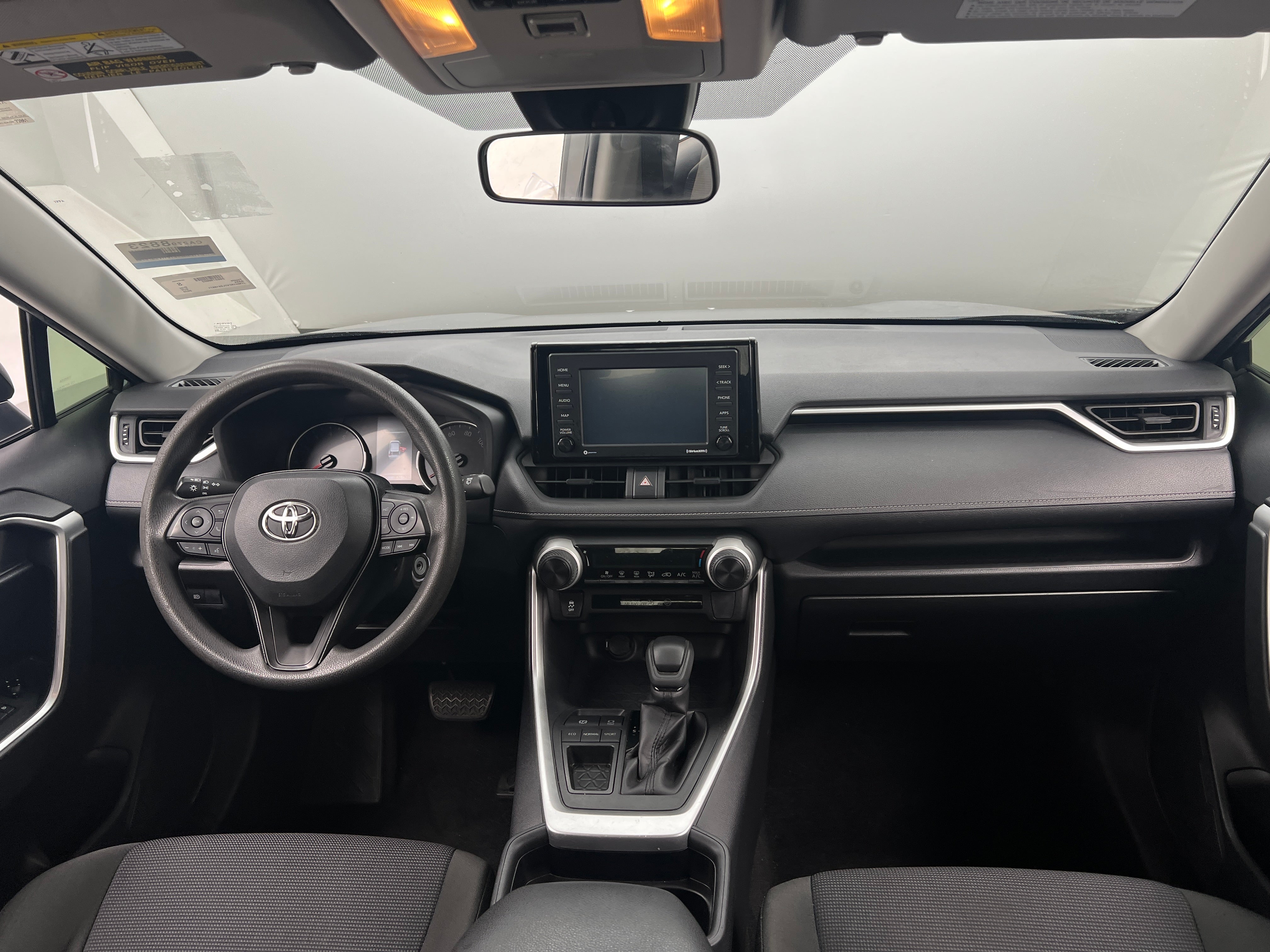 2020 Toyota RAV4 LE 3