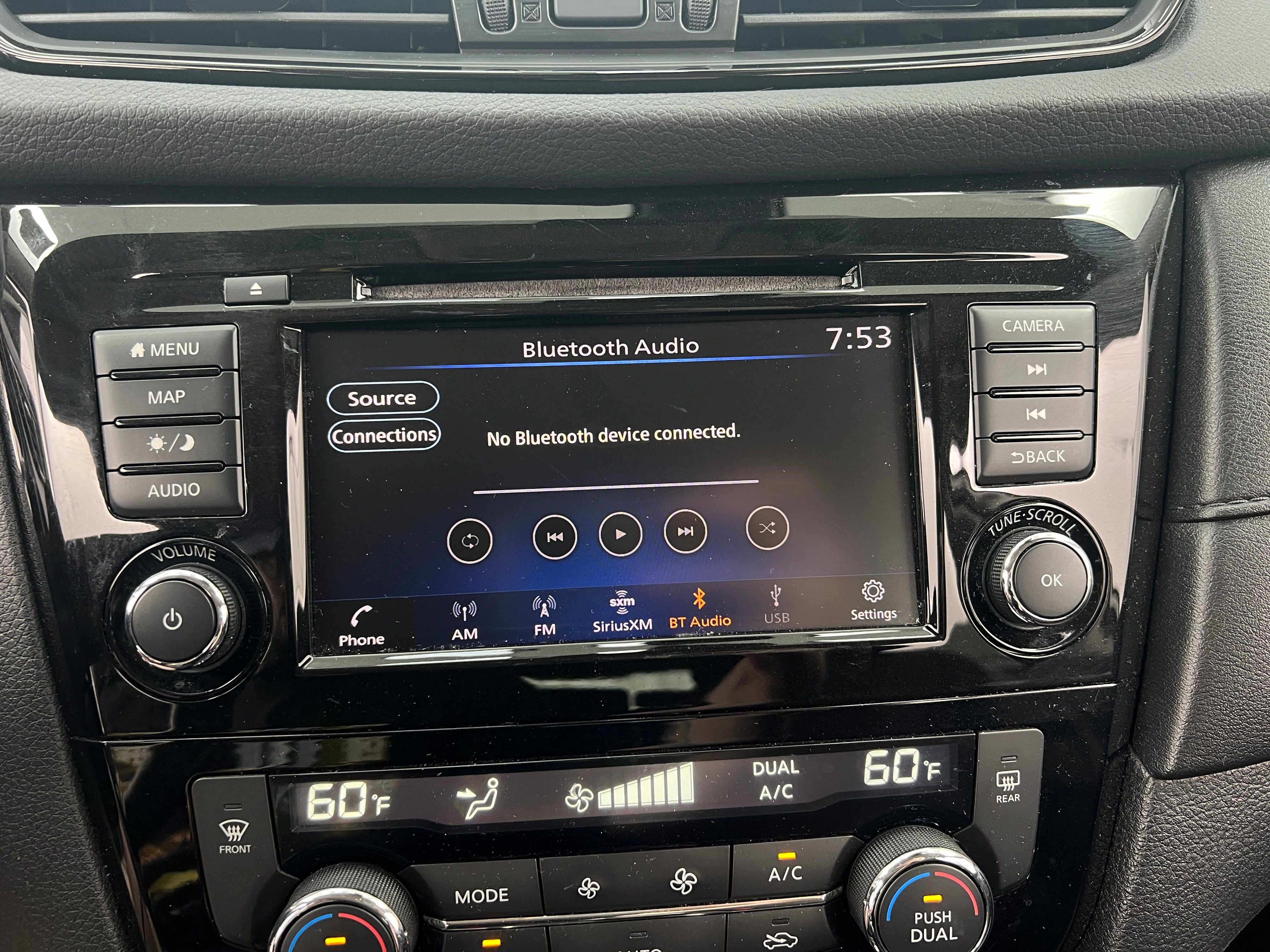 2019 Nissan Rogue SV 4