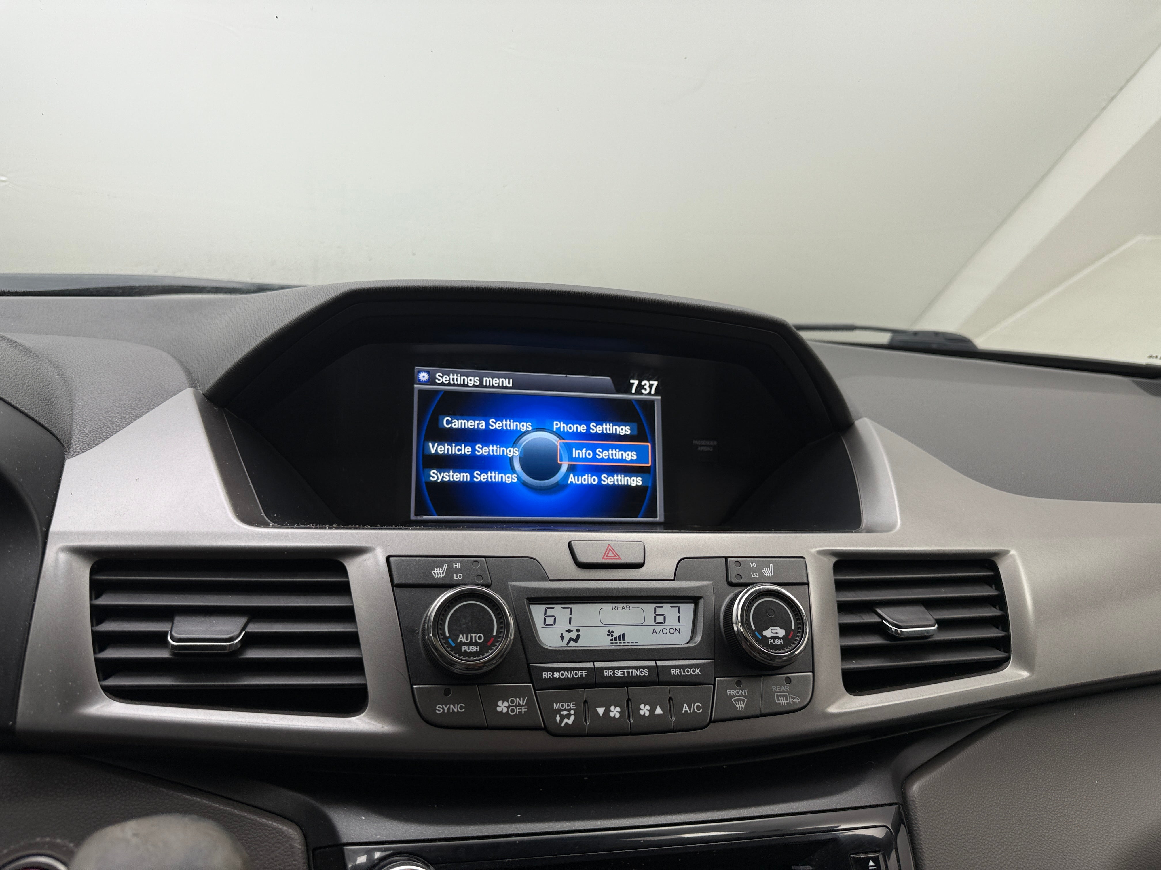2016 Honda Odyssey EX-L 3