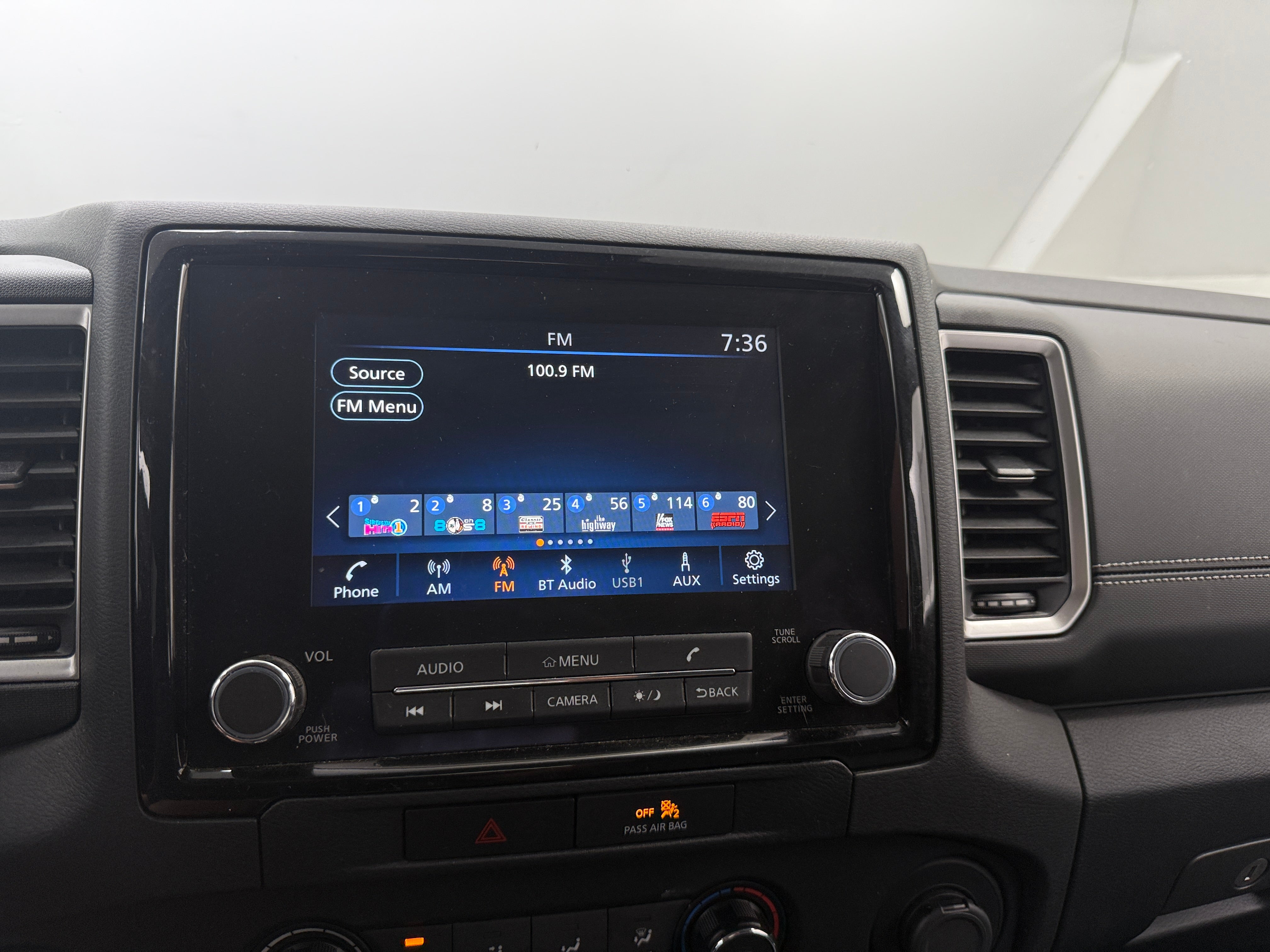 2022 Nissan Frontier SV 4