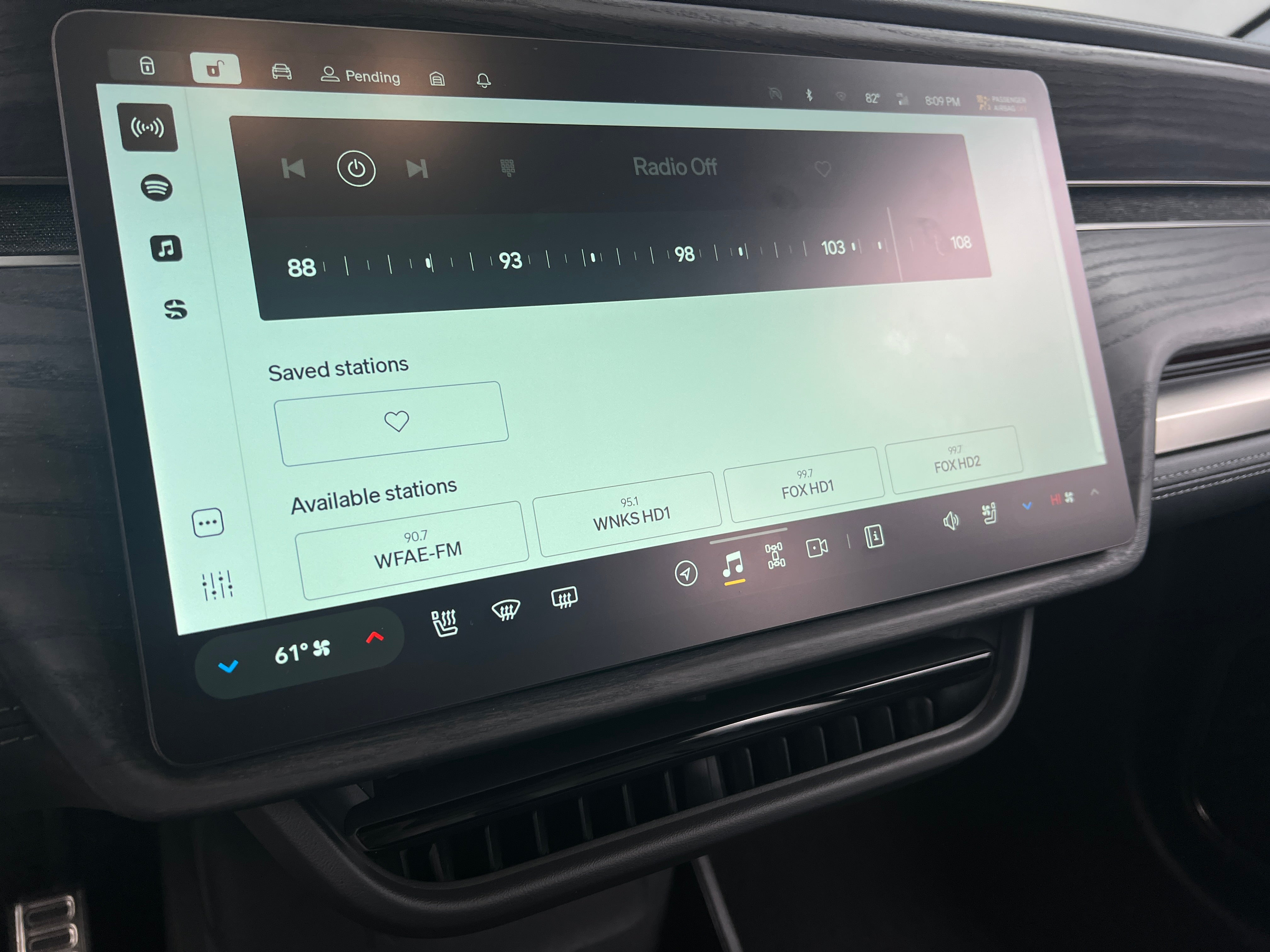 2023 Rivian R1S Adventure 3