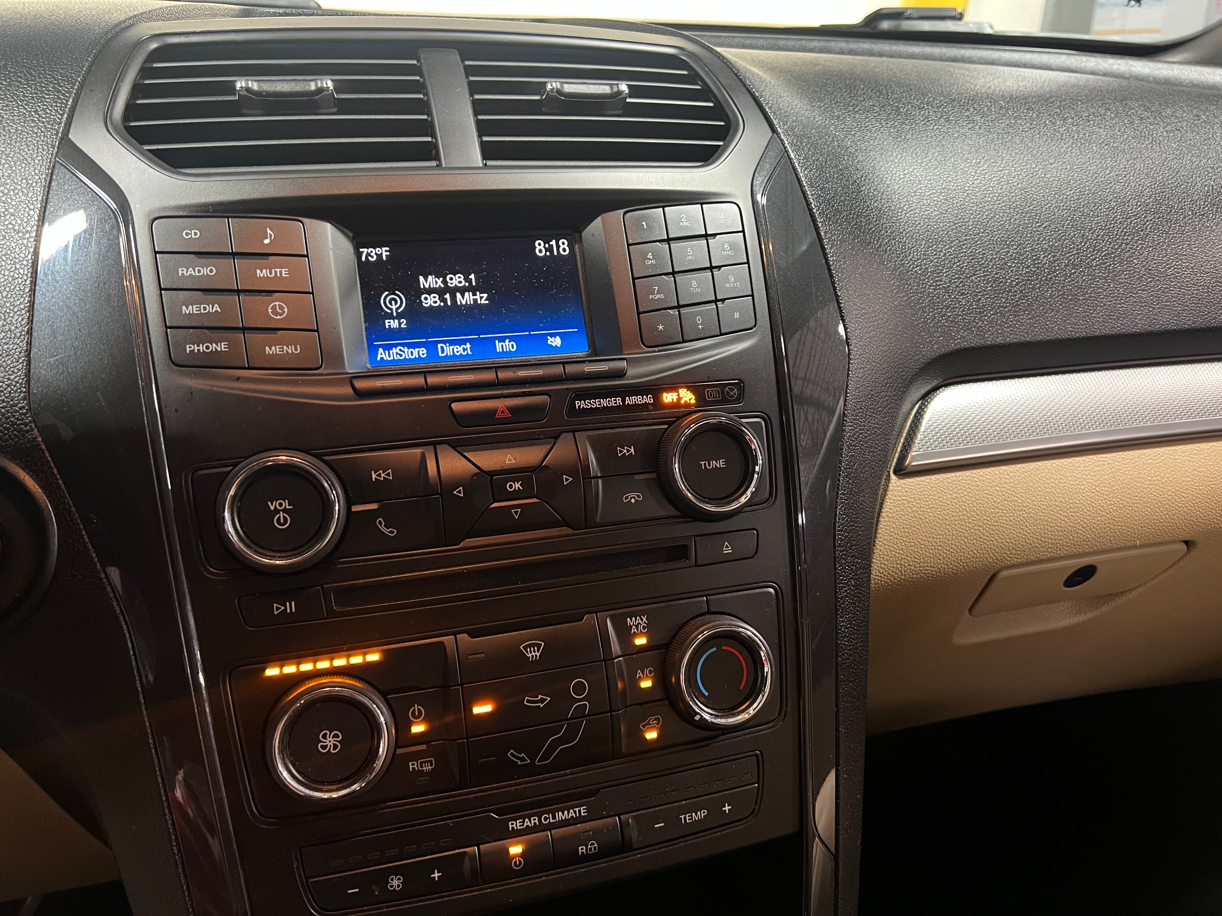 2017 Ford Explorer Base 4