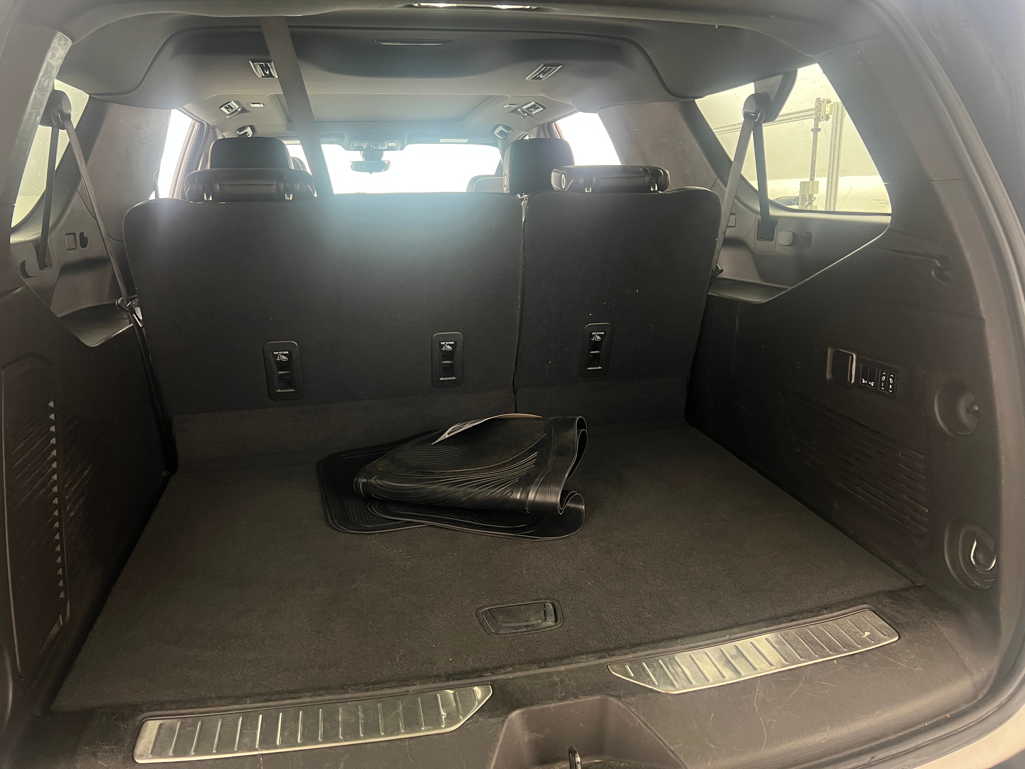 2021 Chevrolet Suburban Premier 6