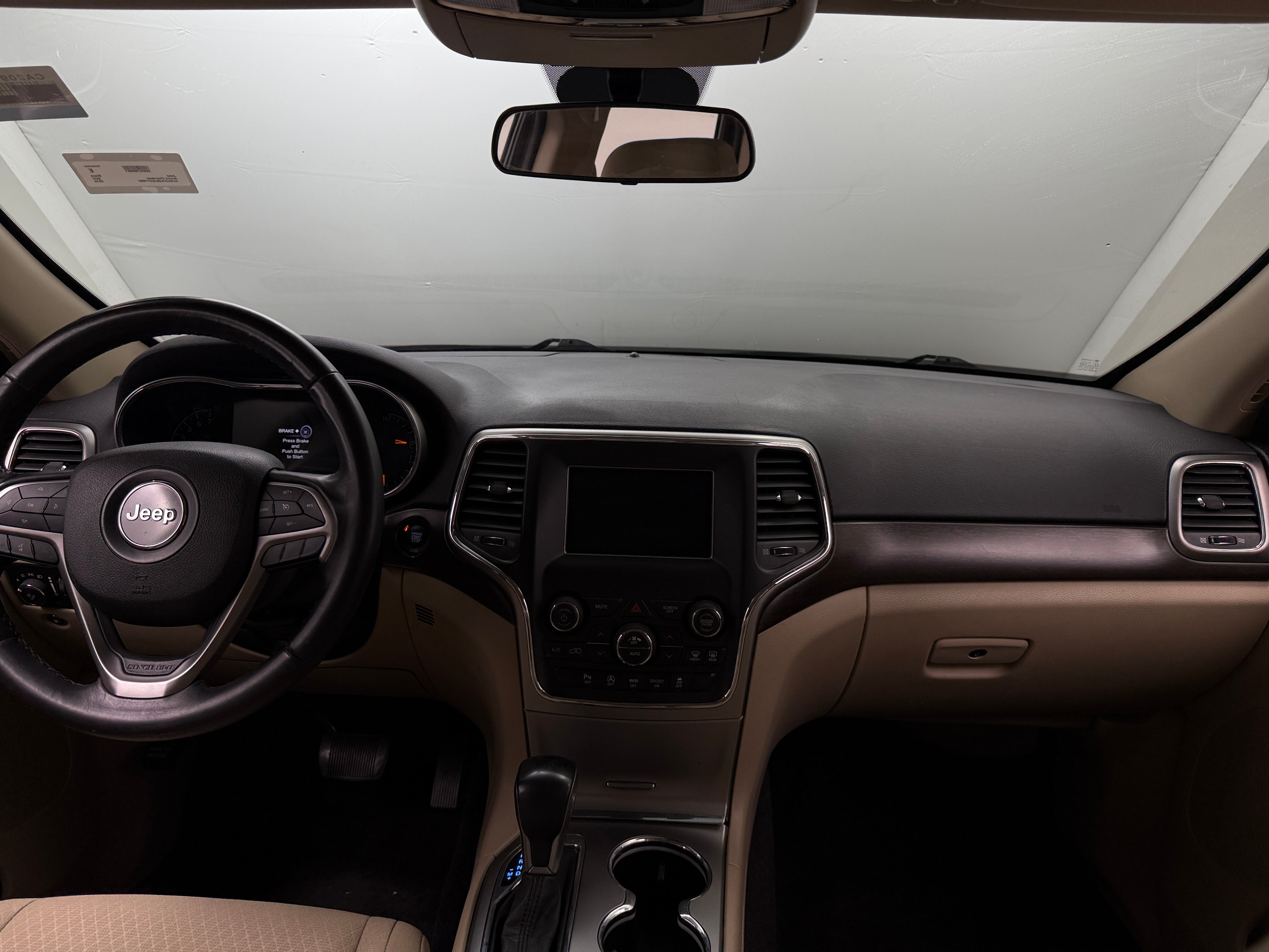 2018 Jeep Grand Cherokee Laredo 3