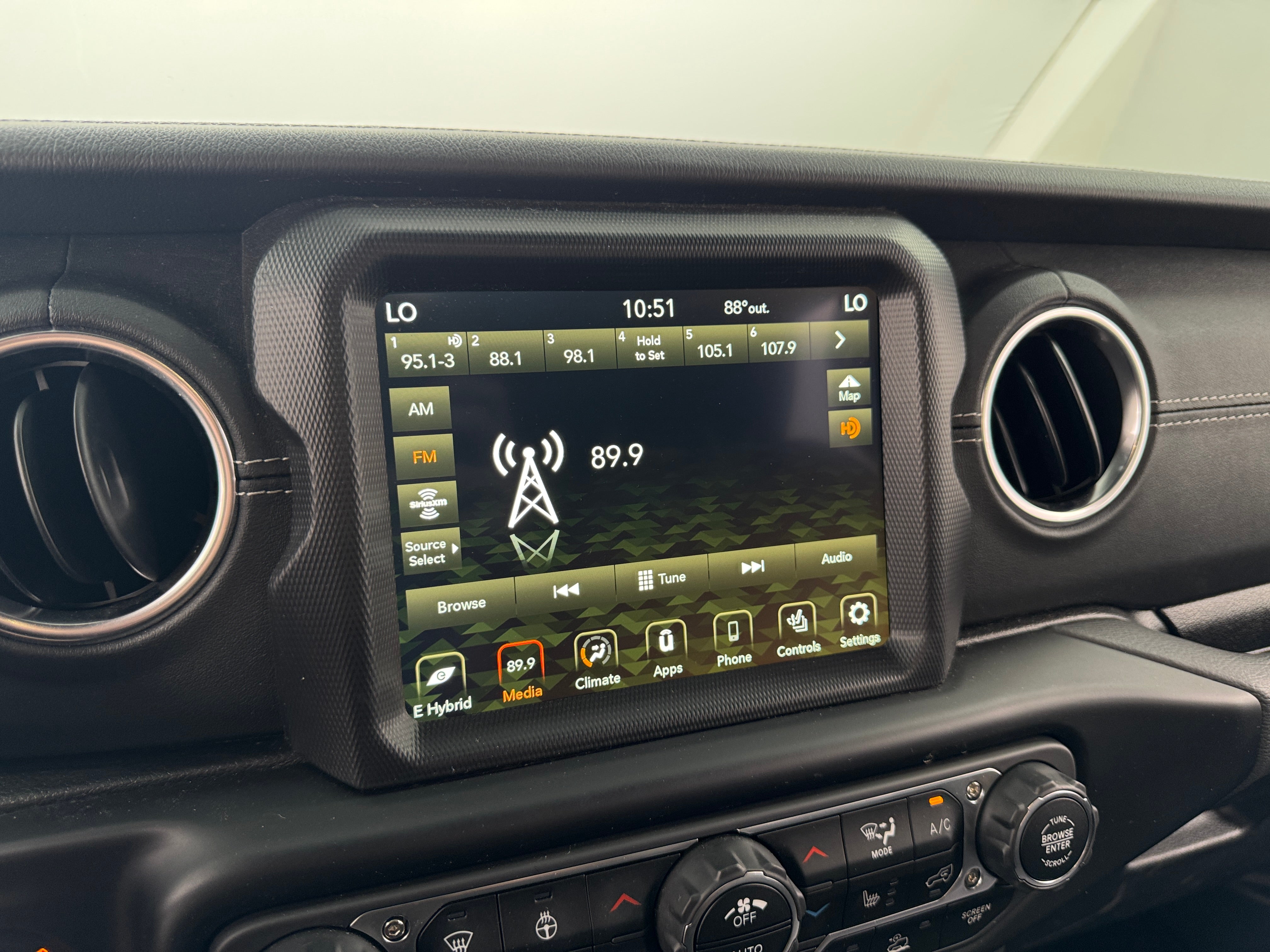 2022 Jeep Wrangler Unlimited Sahara 4xe 3