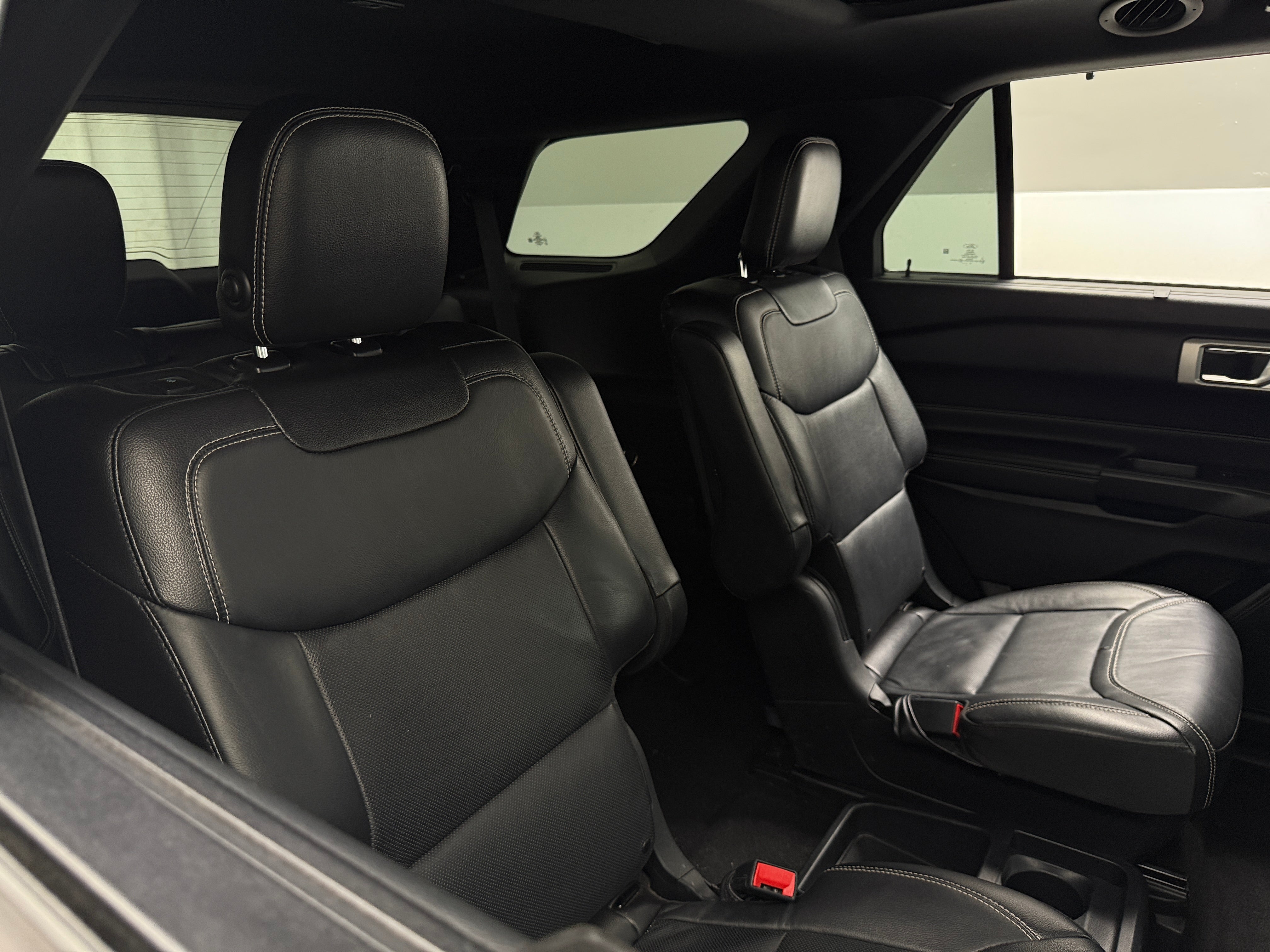 2020 Ford Explorer ST 5