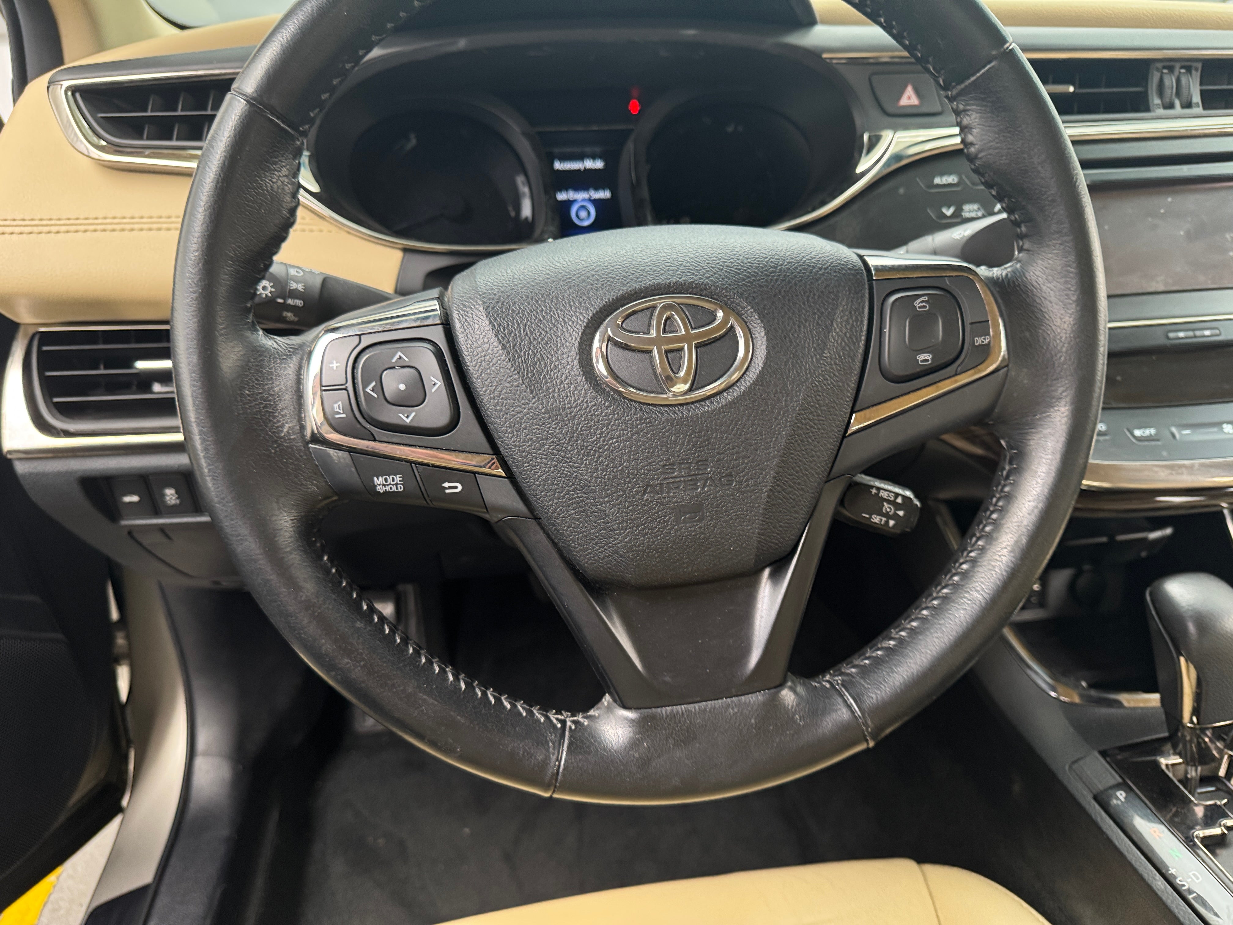 2013 Toyota Avalon XLE 4