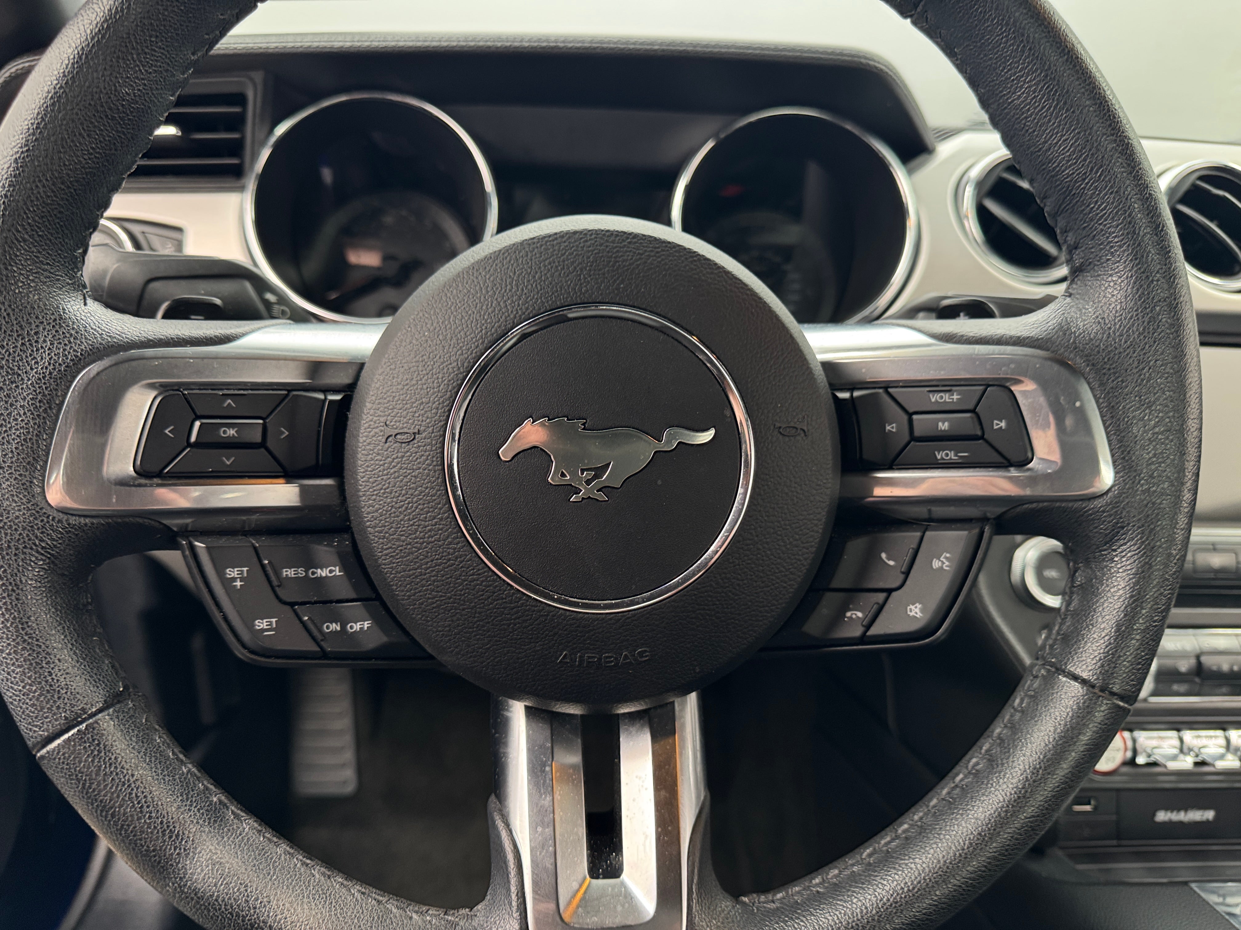 2016 Ford Mustang GT Premium 3
