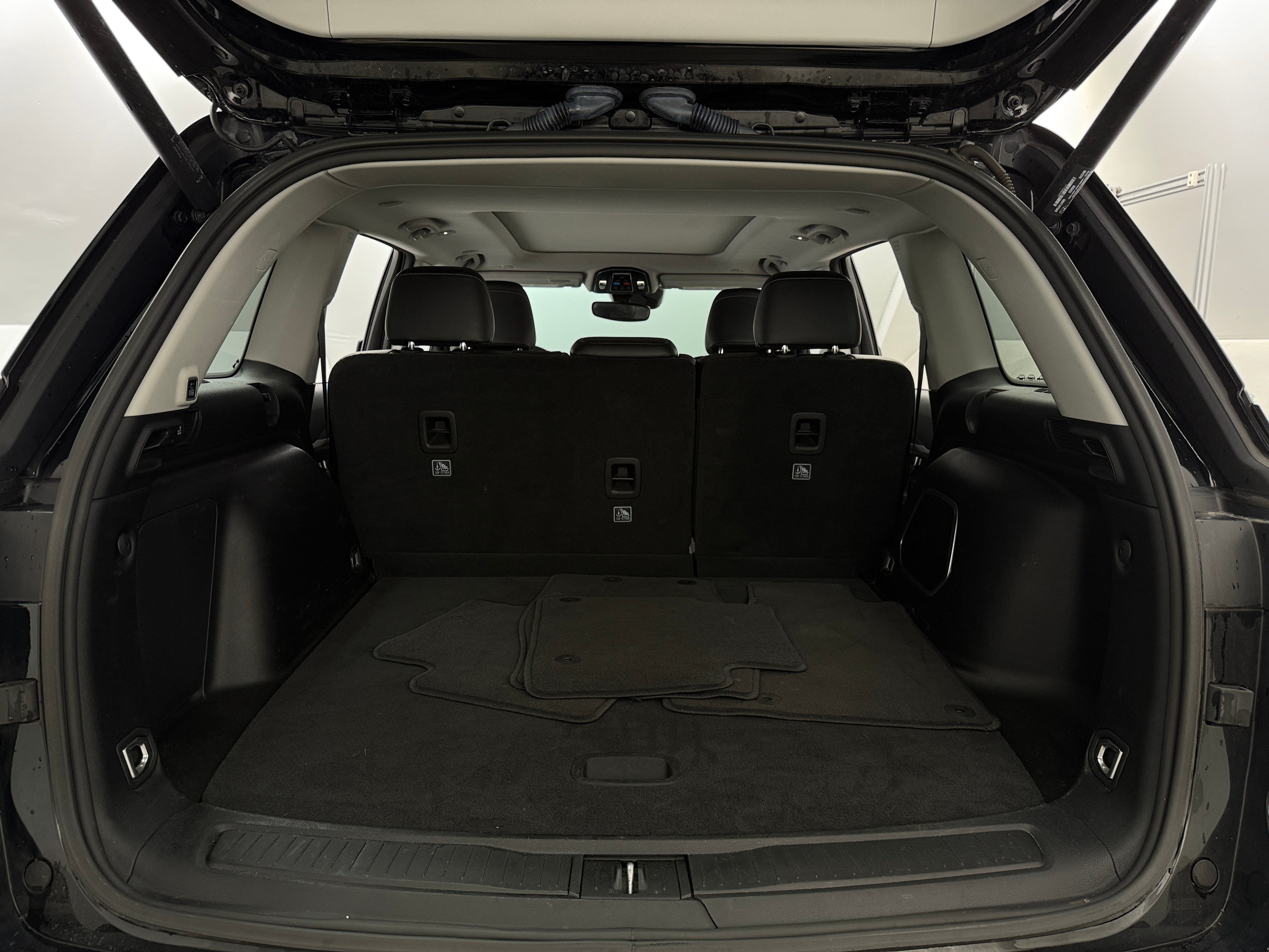 2023 Jeep Grand Cherokee 4xe 7