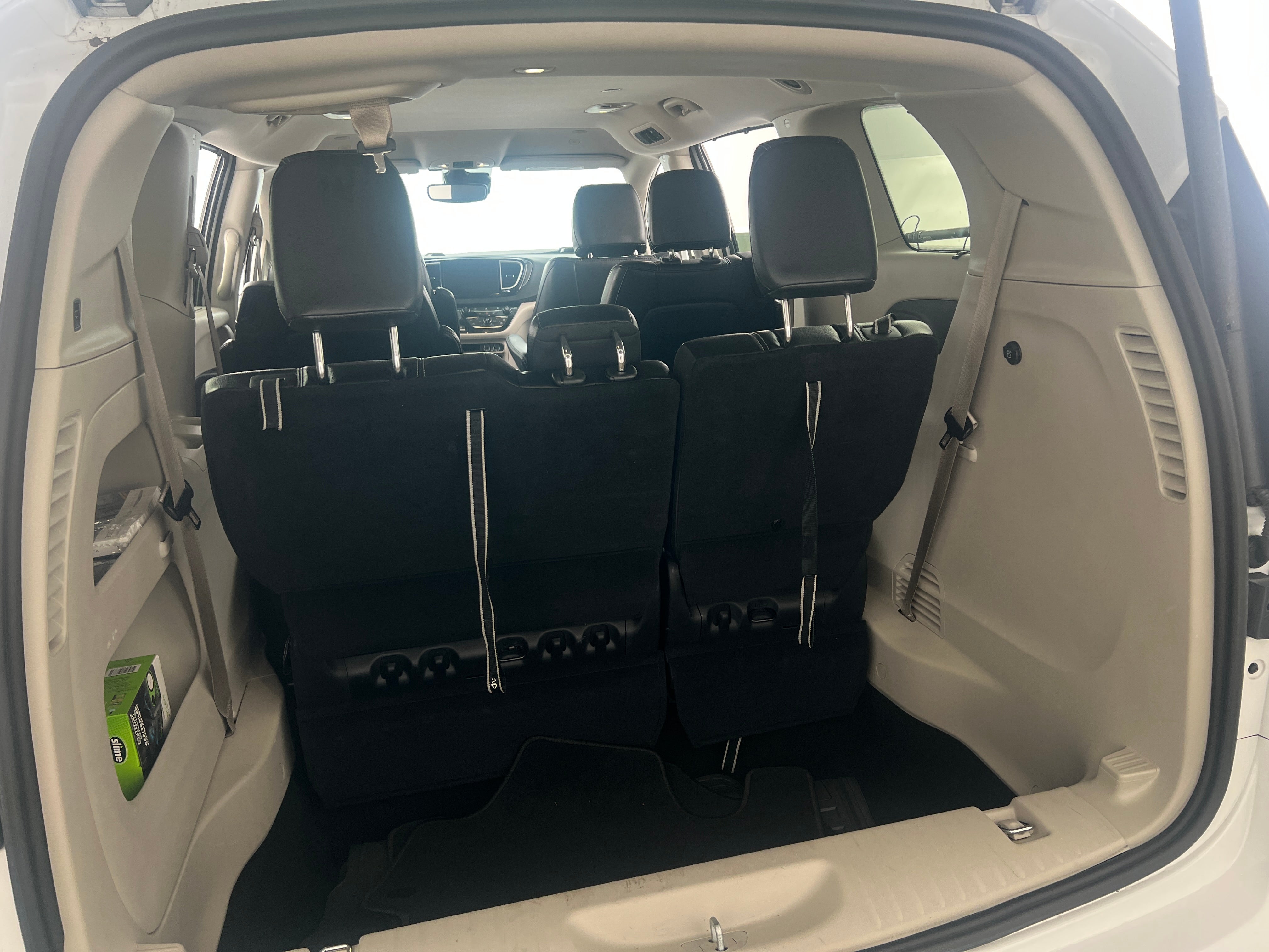 2022 Chrysler Pacifica Touring L 6