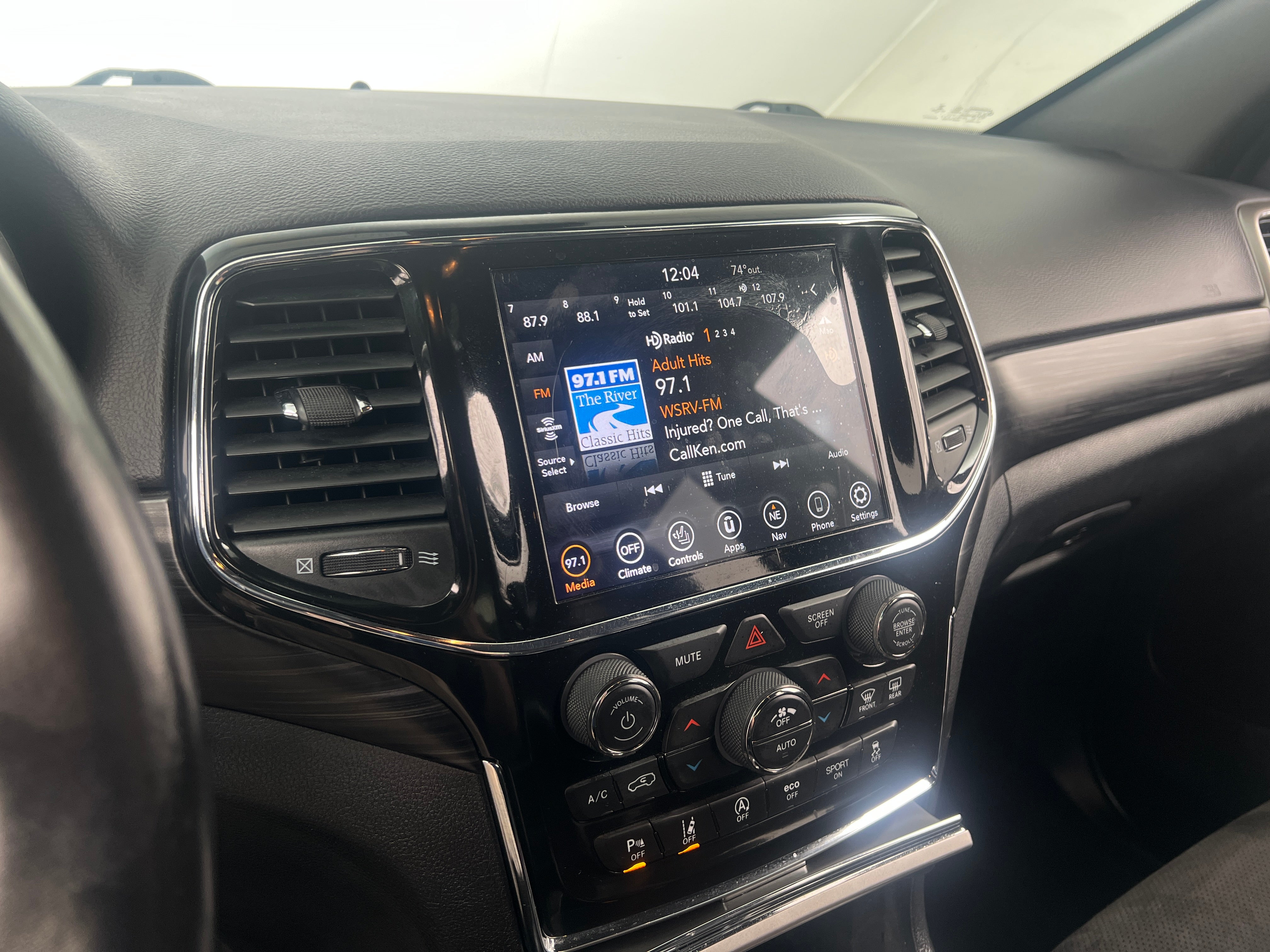 2021 Jeep Grand Cherokee Laredo 4