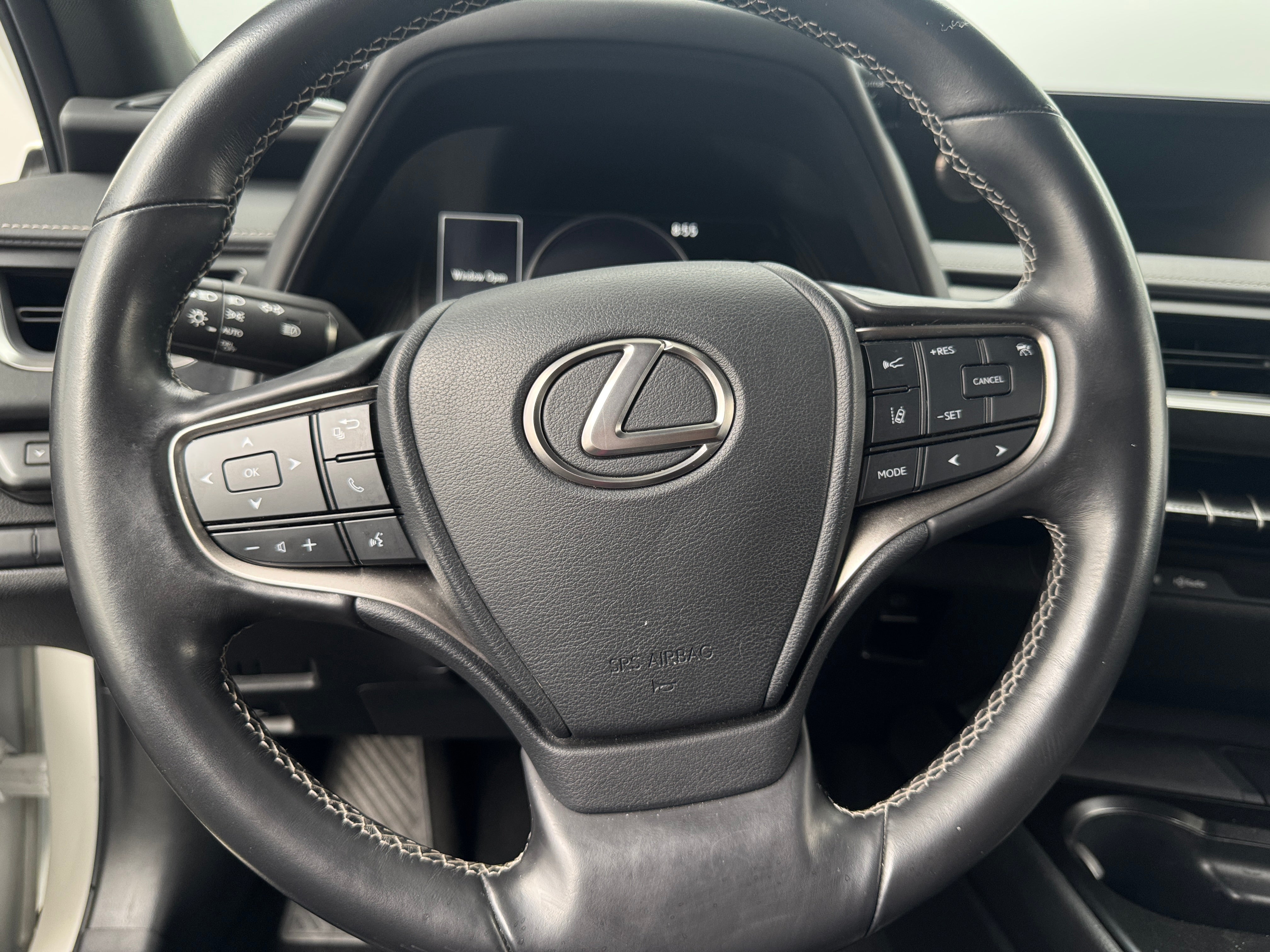 2019 Lexus UX 200 4