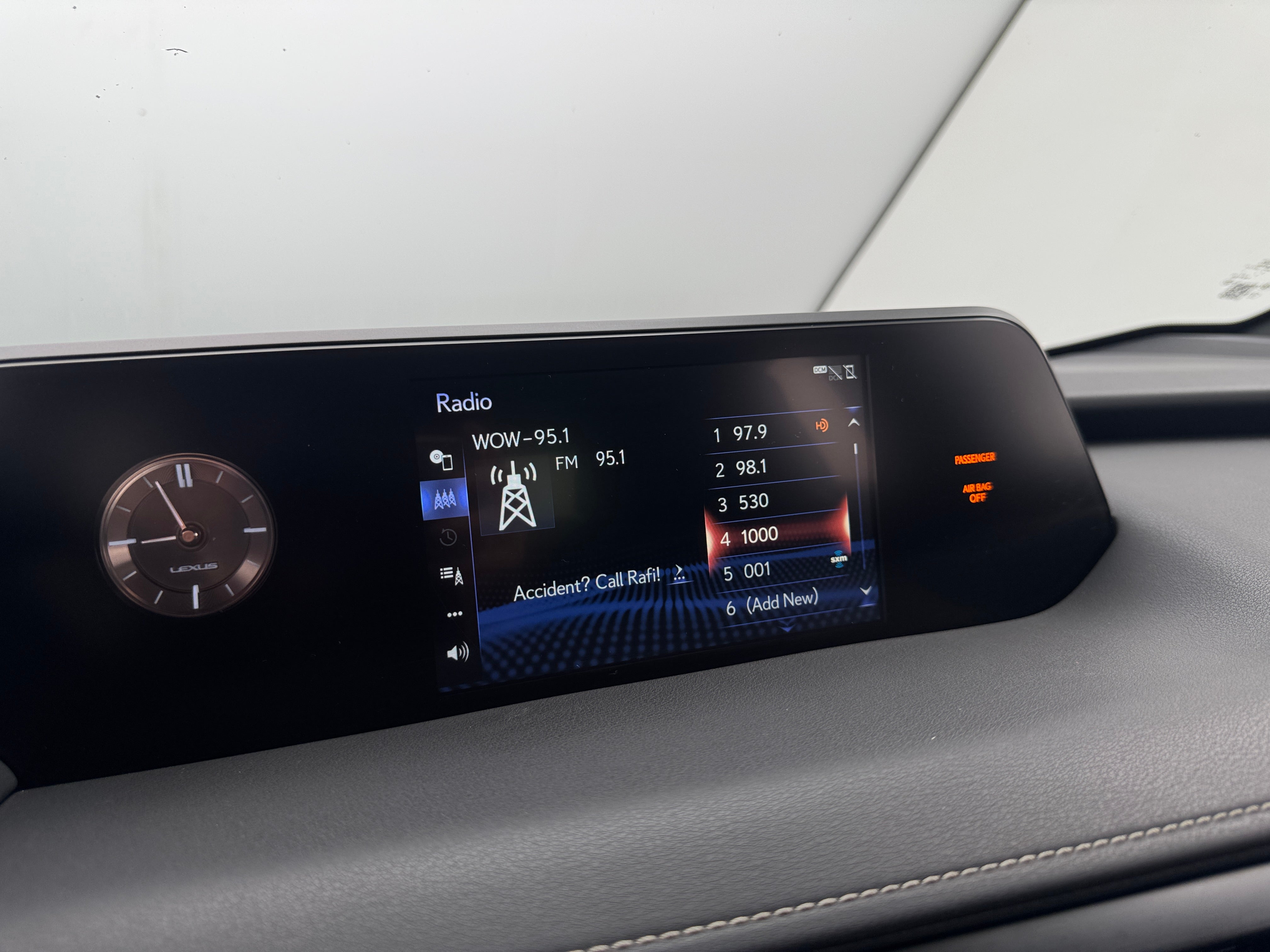 2019 Lexus UX 200 3
