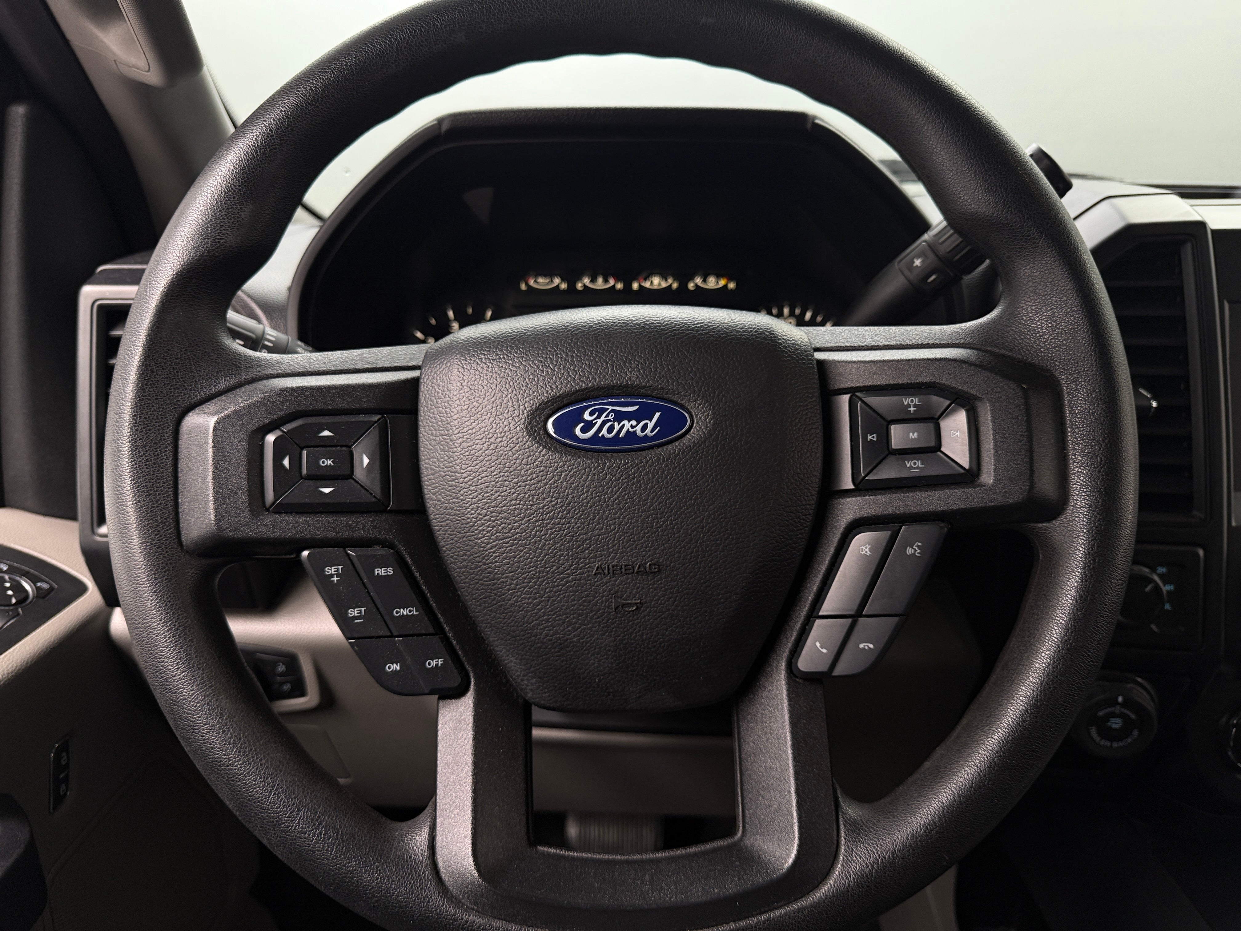 2018 Ford Econoline E-150 5