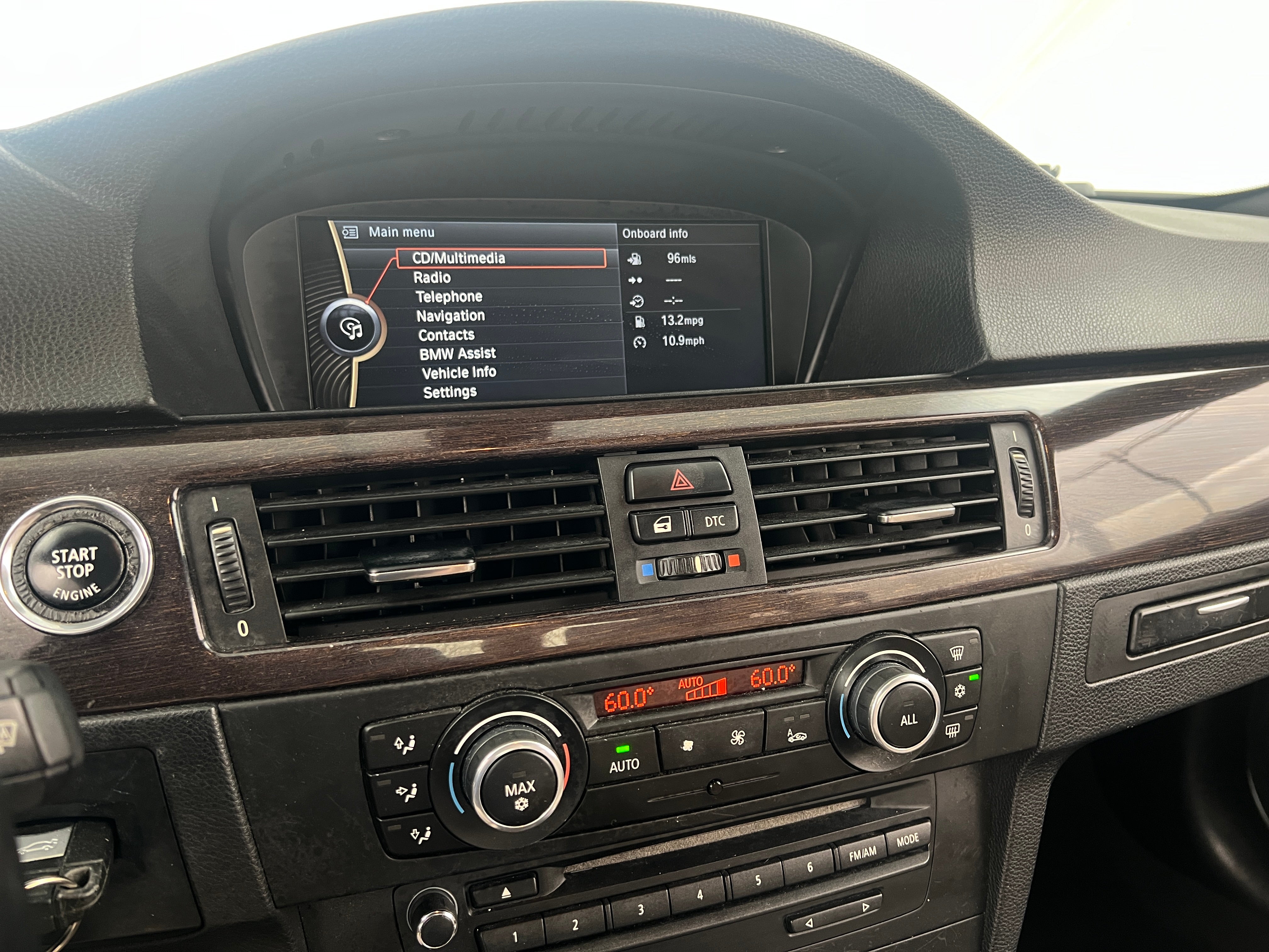 2011 BMW 3 Series 328i 3
