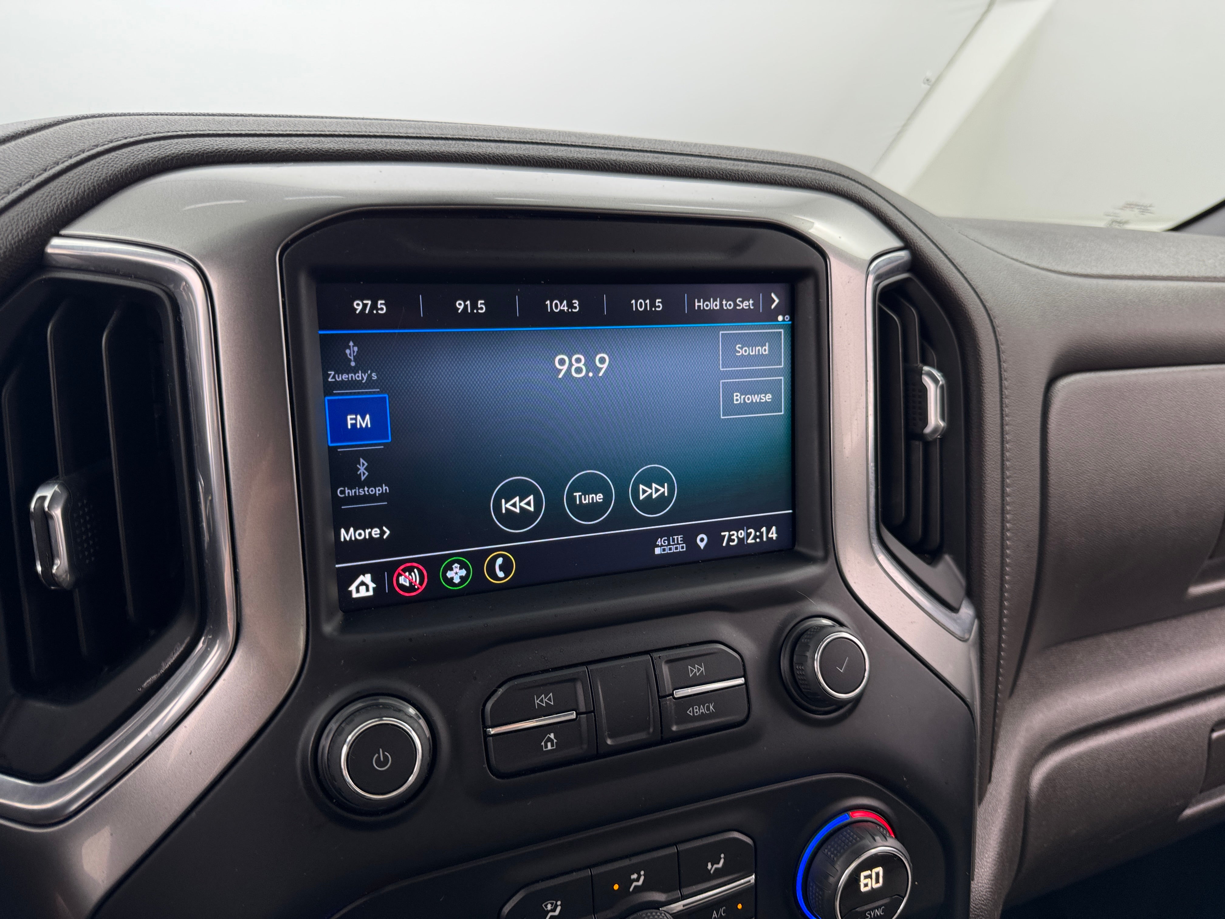 2020 Chevrolet Silverado 1500 RST 4