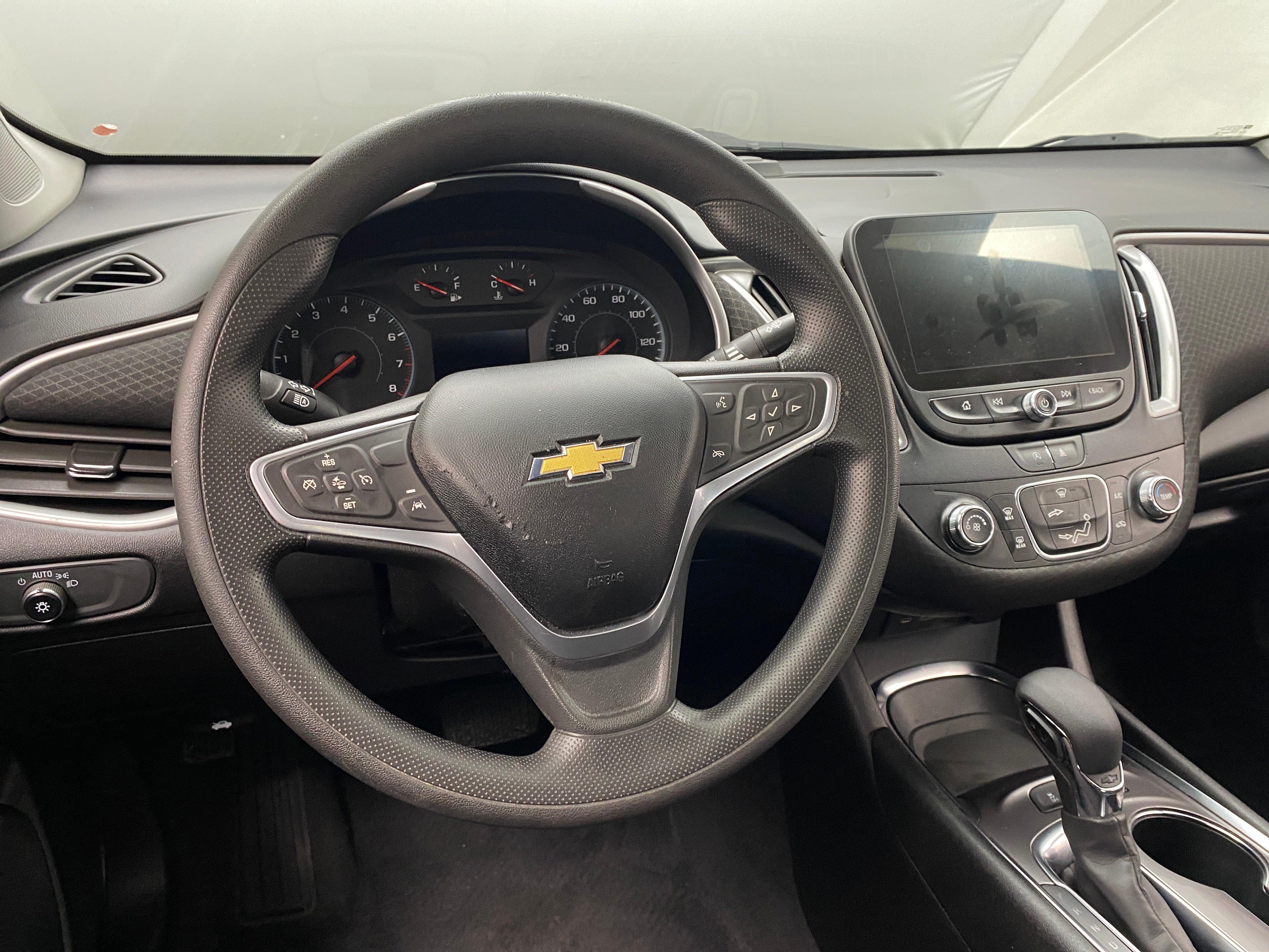2022 Chevrolet Malibu LS 5