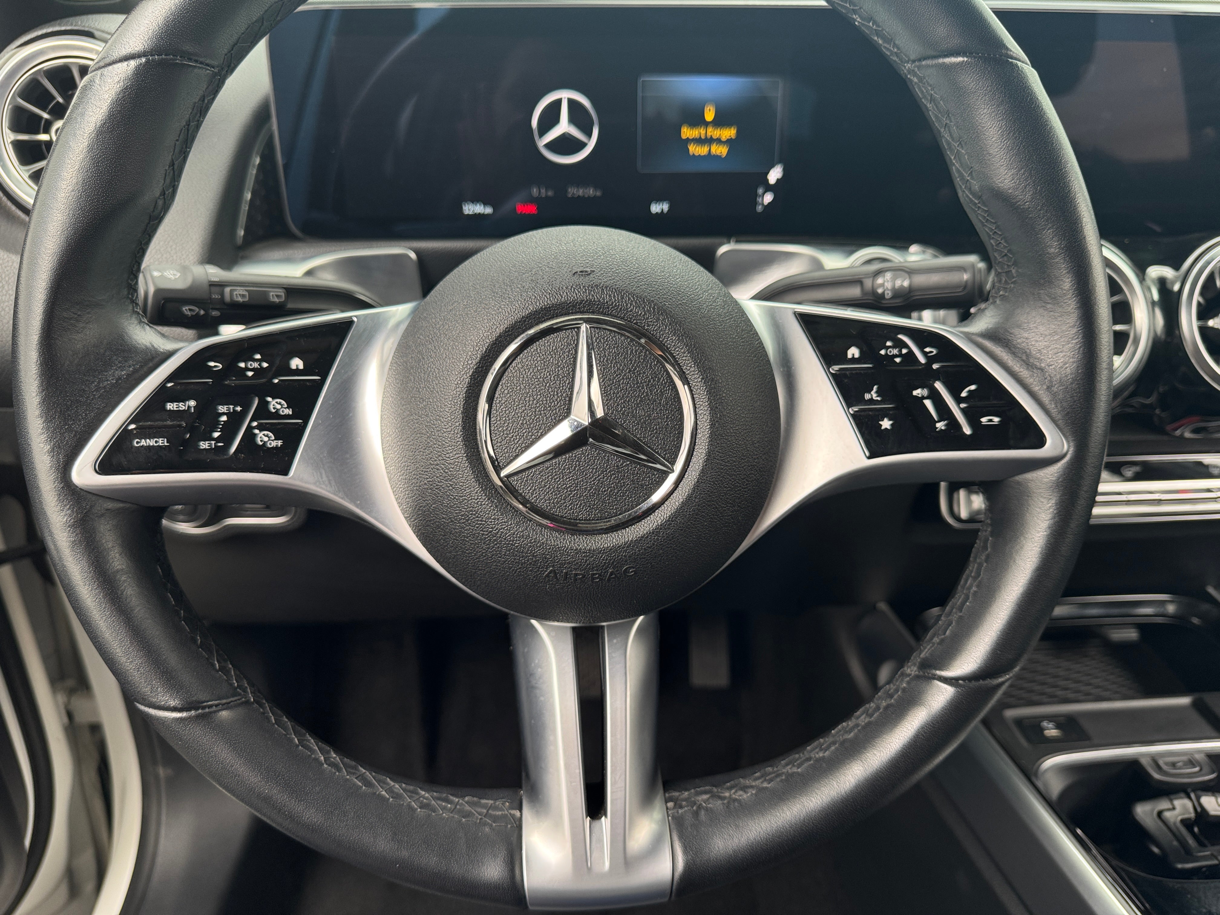 2024 Mercedes-Benz GLB 250 4