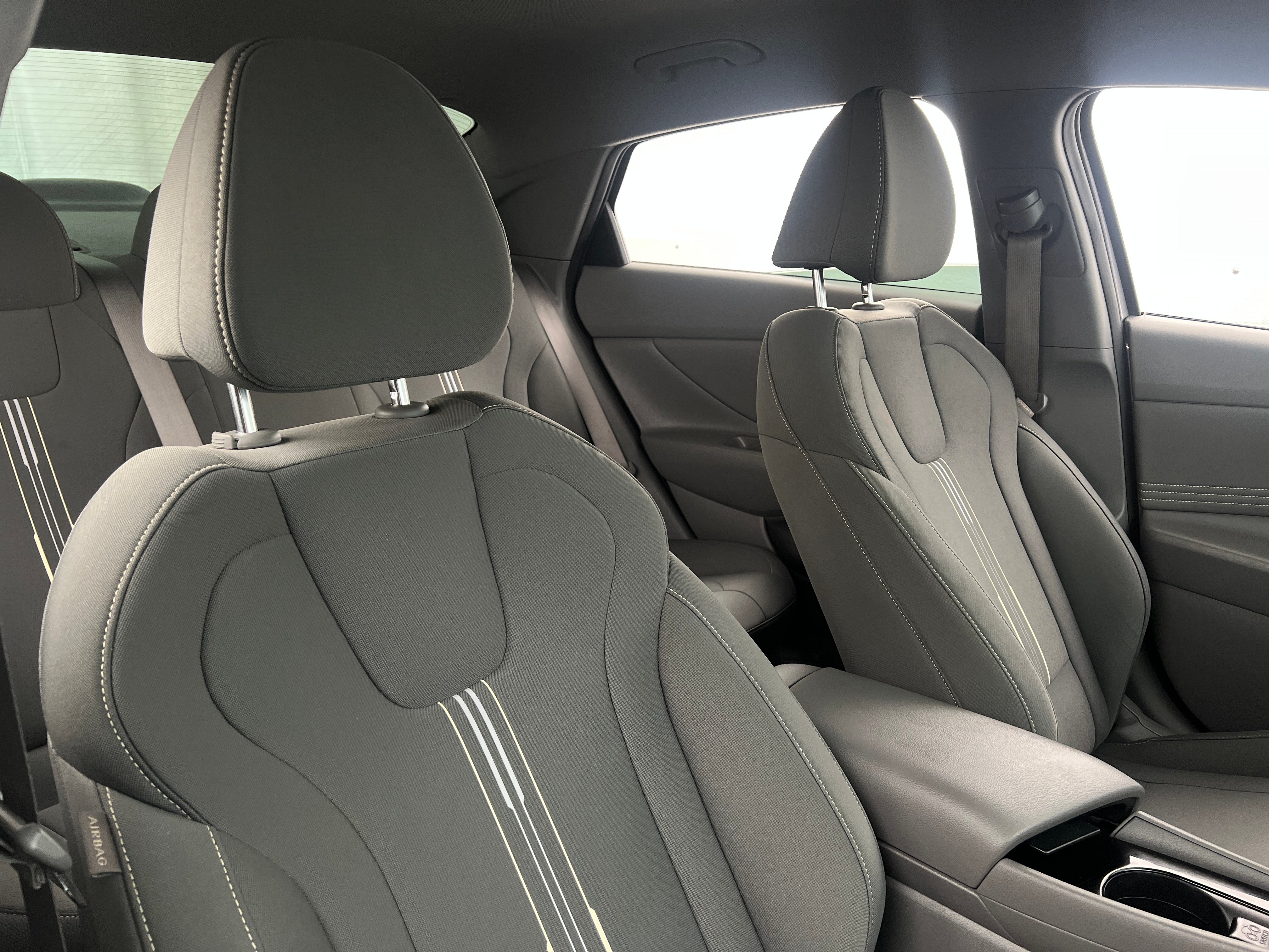 Thumbnail: 2023 Hyundai Elantra - 2
