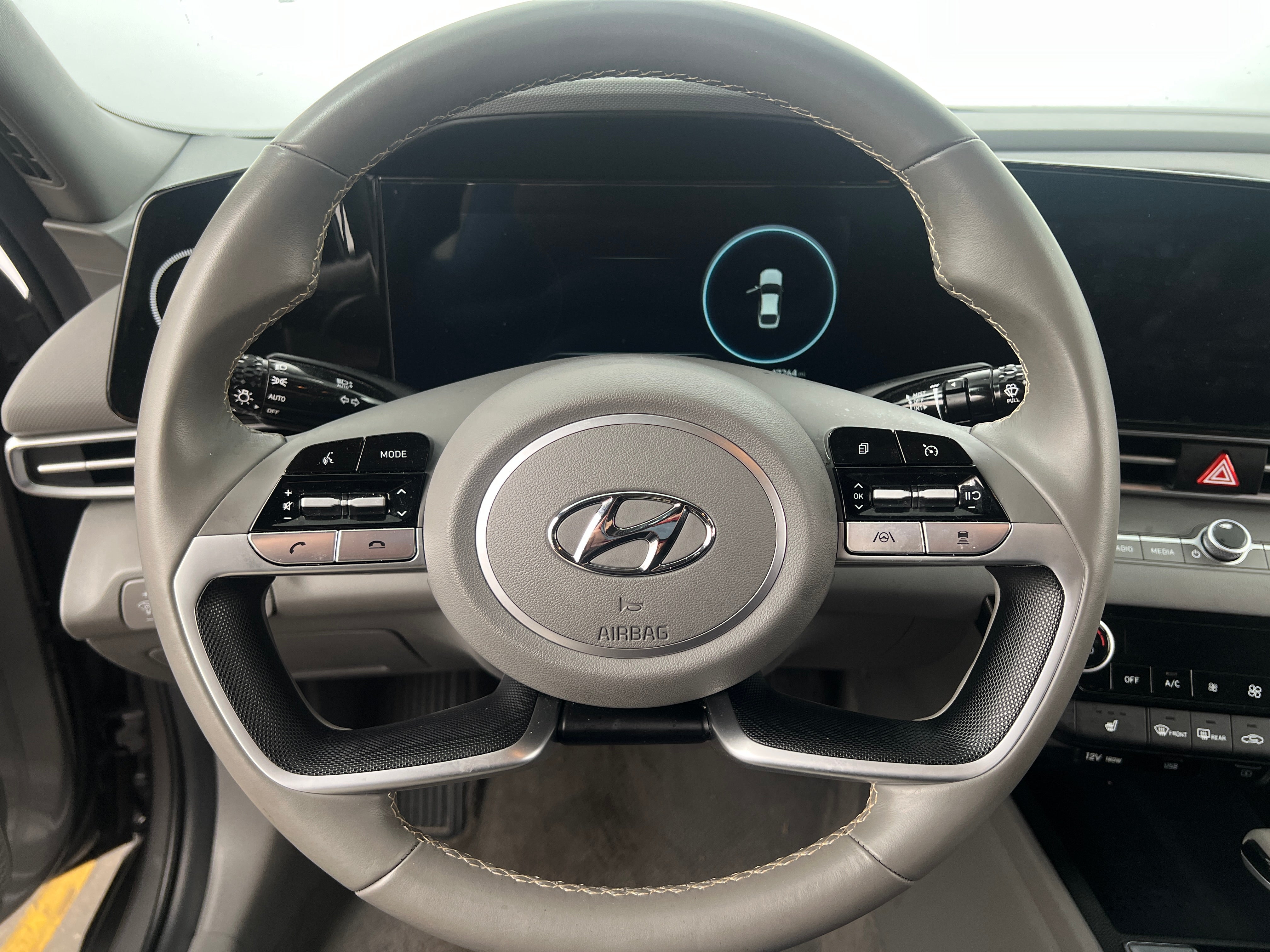 Thumbnail: 2023 Hyundai Elantra - 5