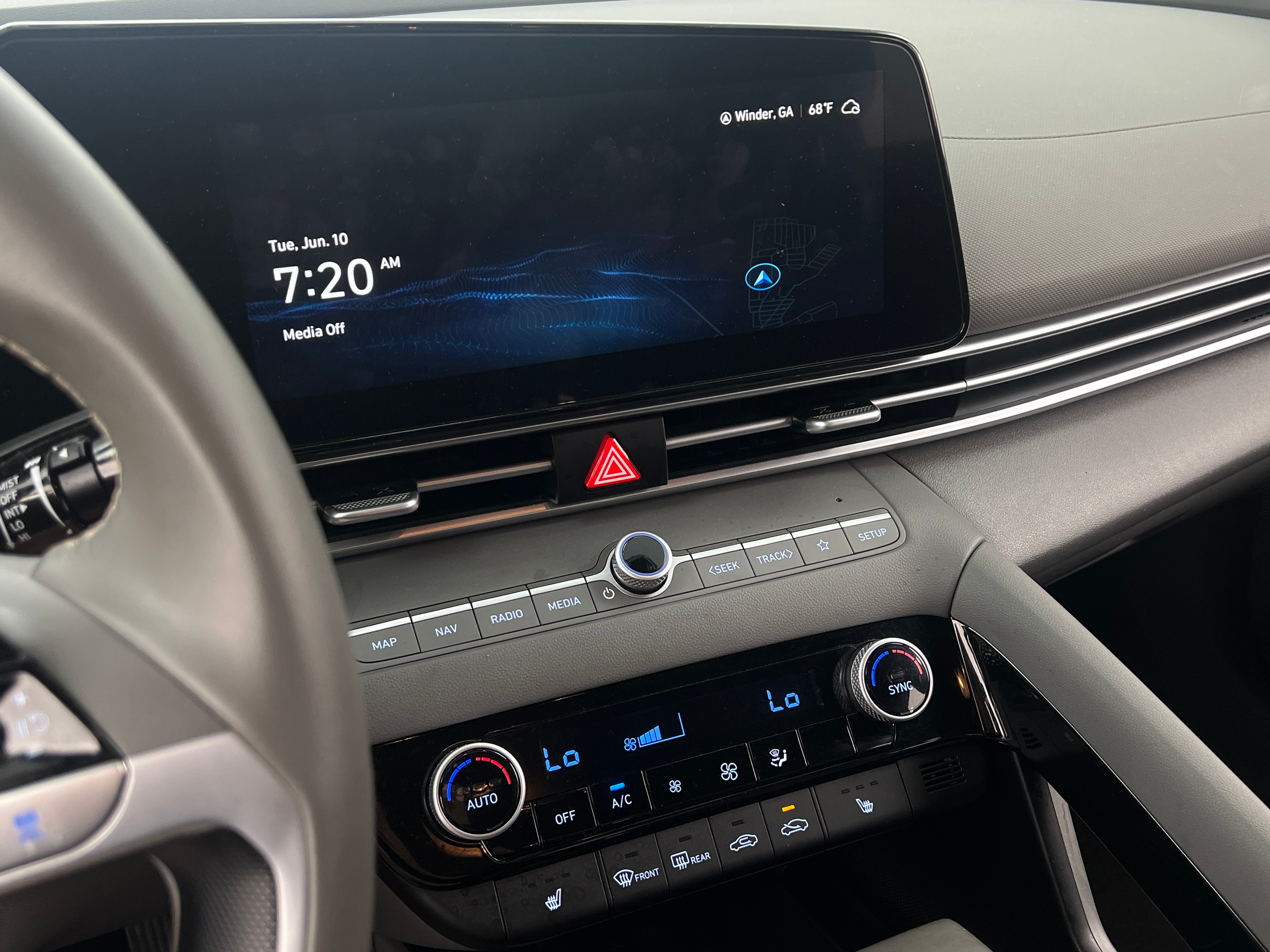 Thumbnail: 2023 Hyundai Elantra - 4