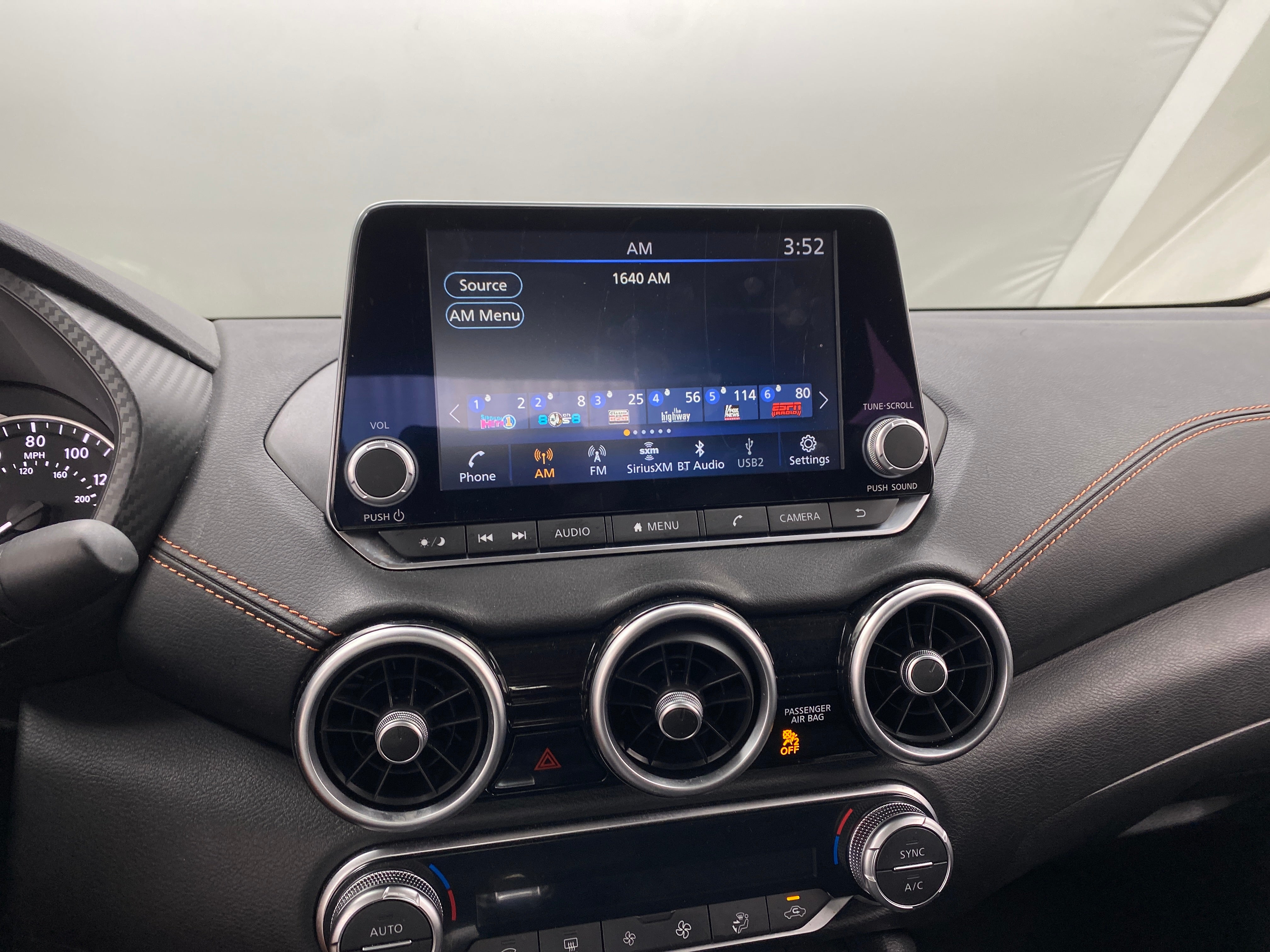 2023 Nissan Sentra SR 4