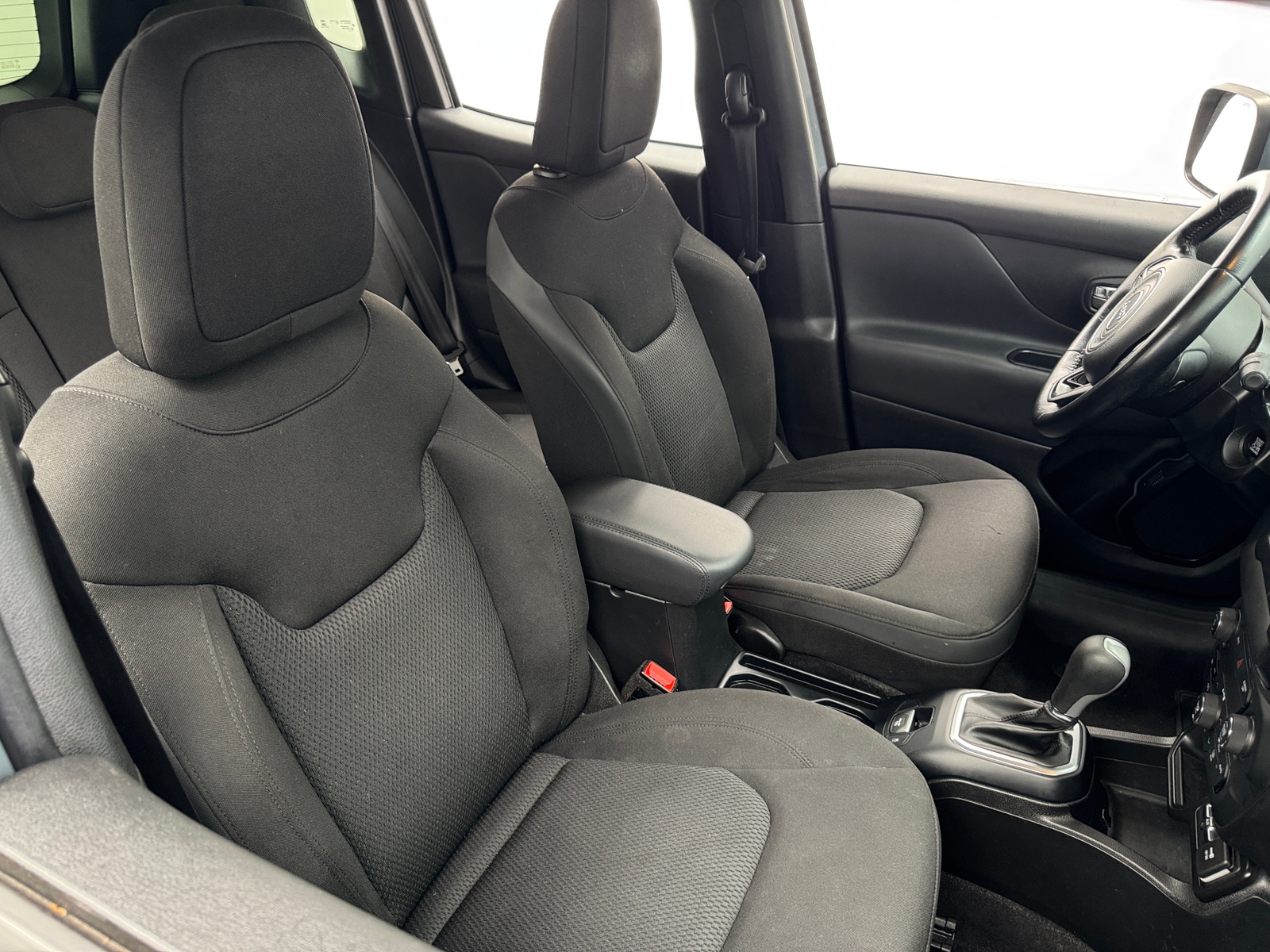 Thumbnail: 2018 Jeep Renegade - 2