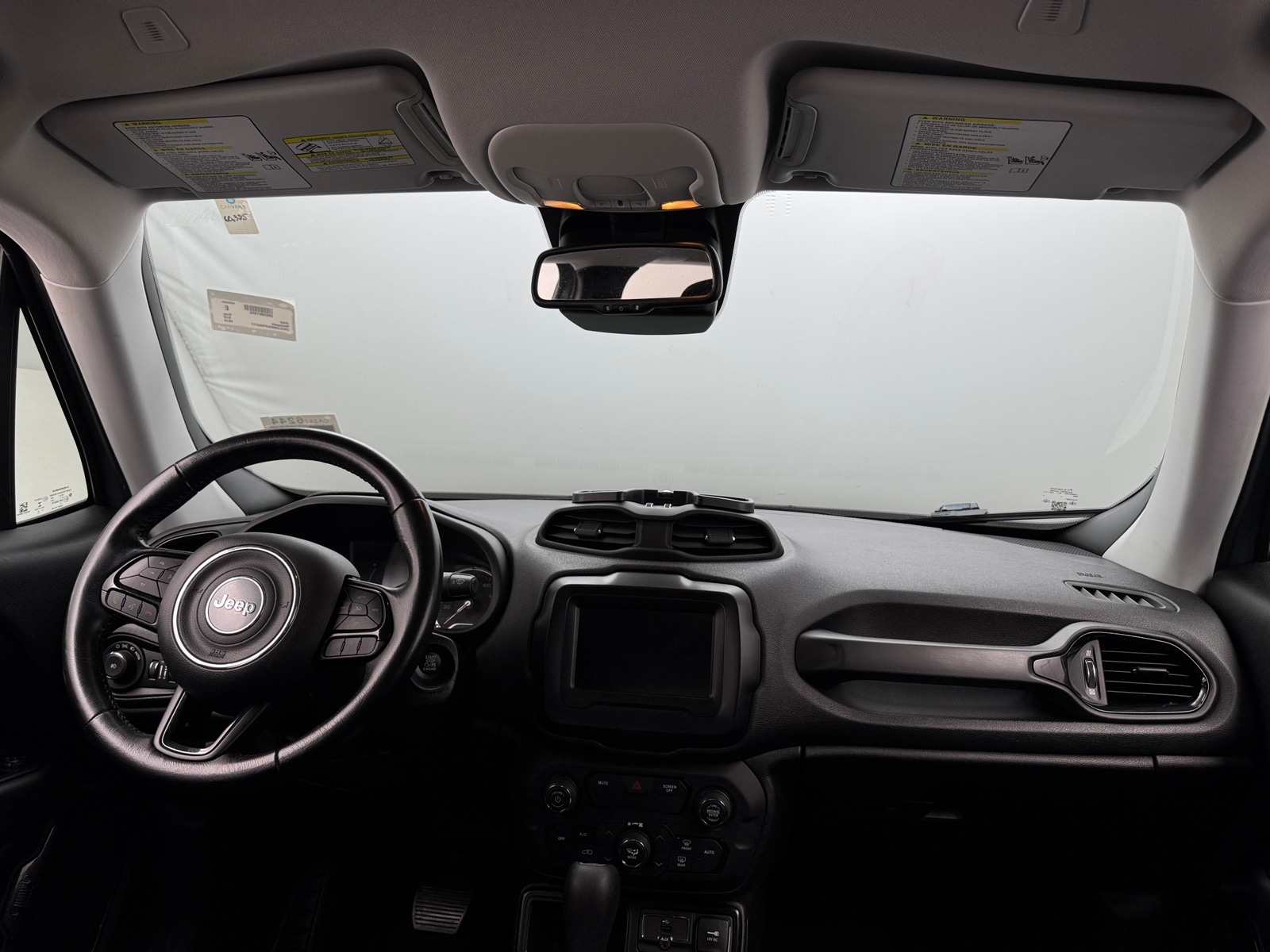 Thumbnail: 2018 Jeep Renegade - 3