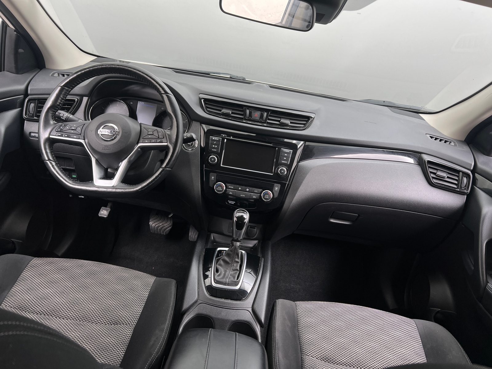 Thumbnail: 2021 Nissan Rogue Sport - 3