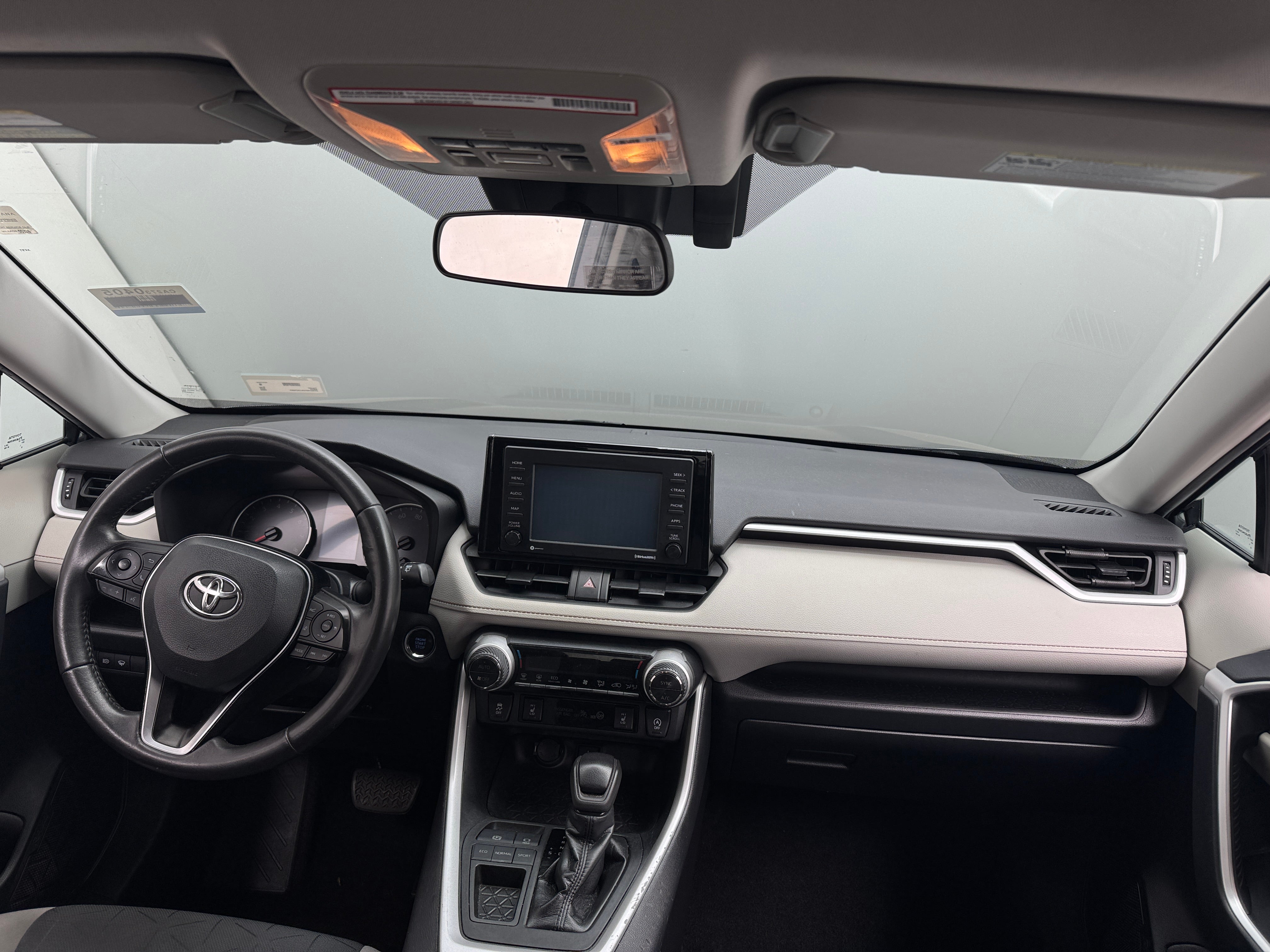 2020 Toyota RAV4 XLE 3