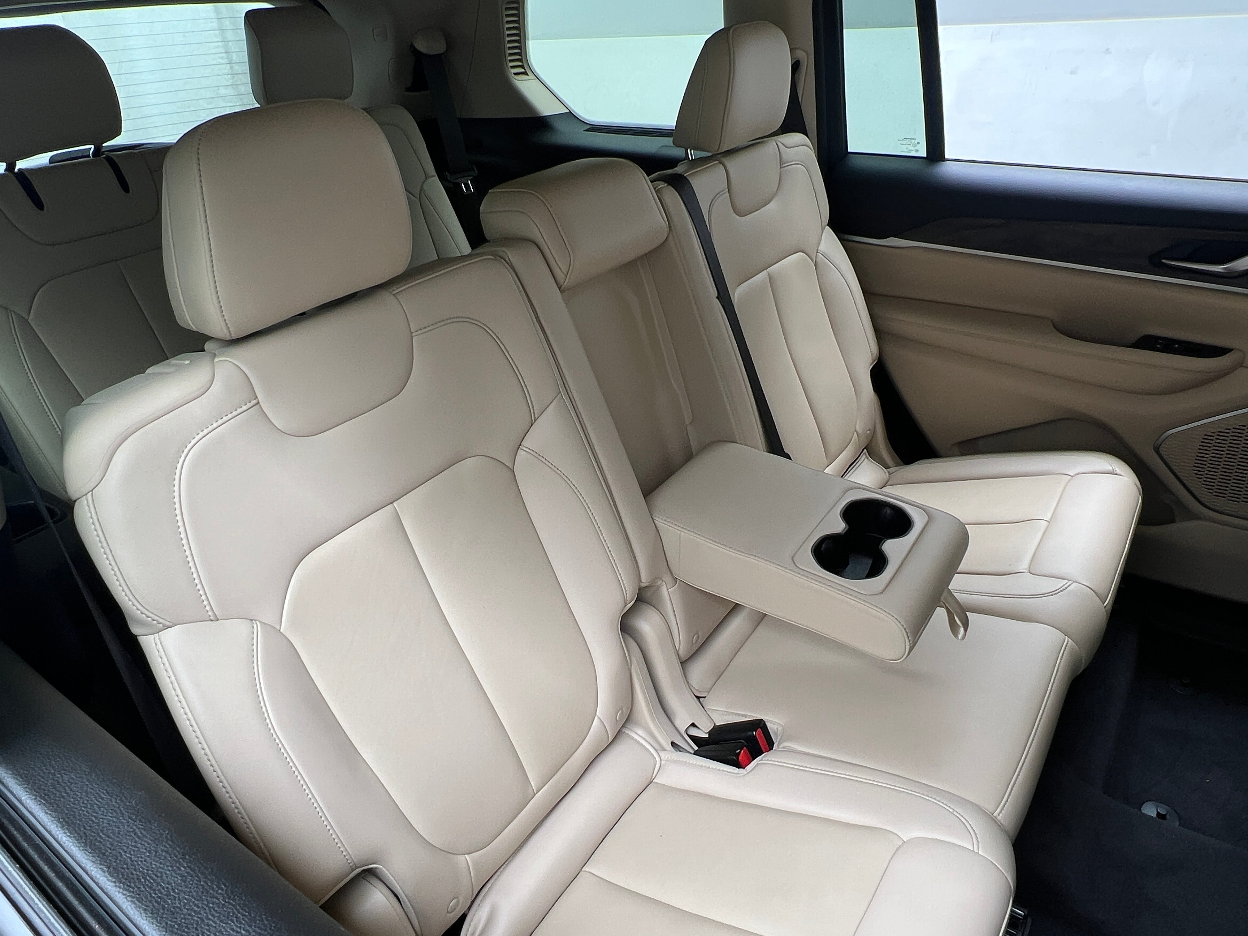 2021 Jeep Grand Cherokee L Limited Edition 5