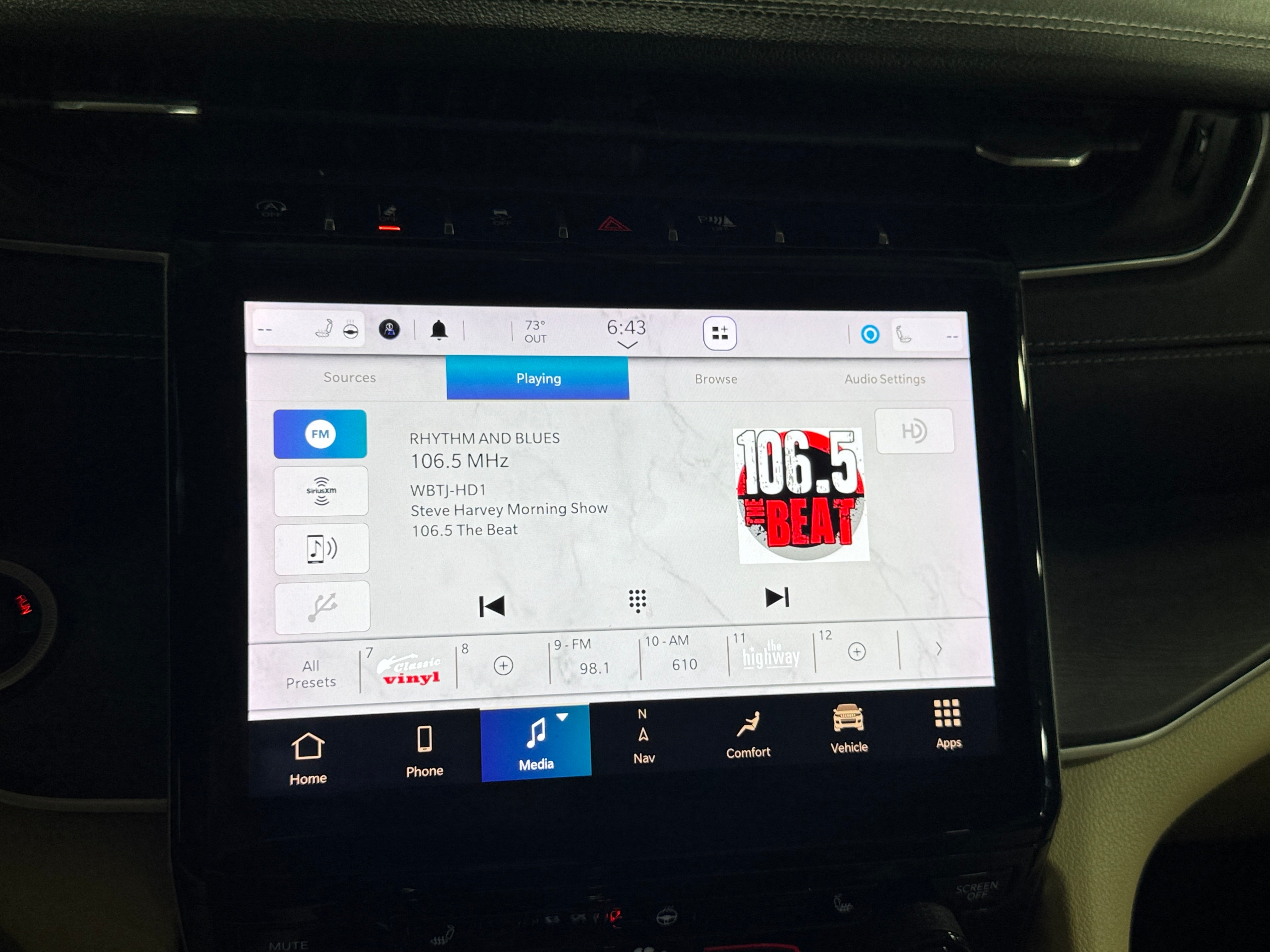 2021 Jeep Grand Cherokee L Limited Edition 3