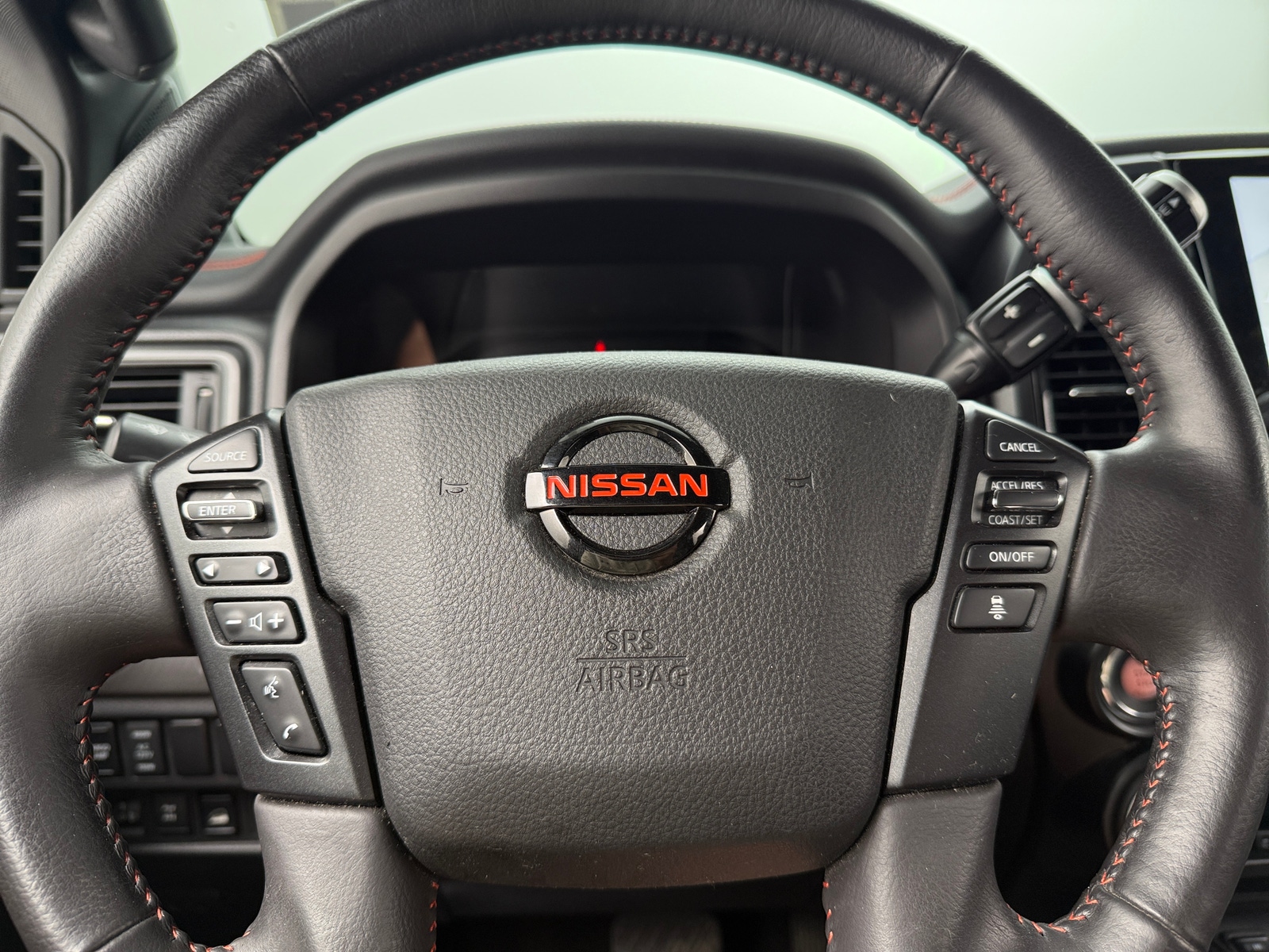 Thumbnail: 2022 Nissan Titan - 4