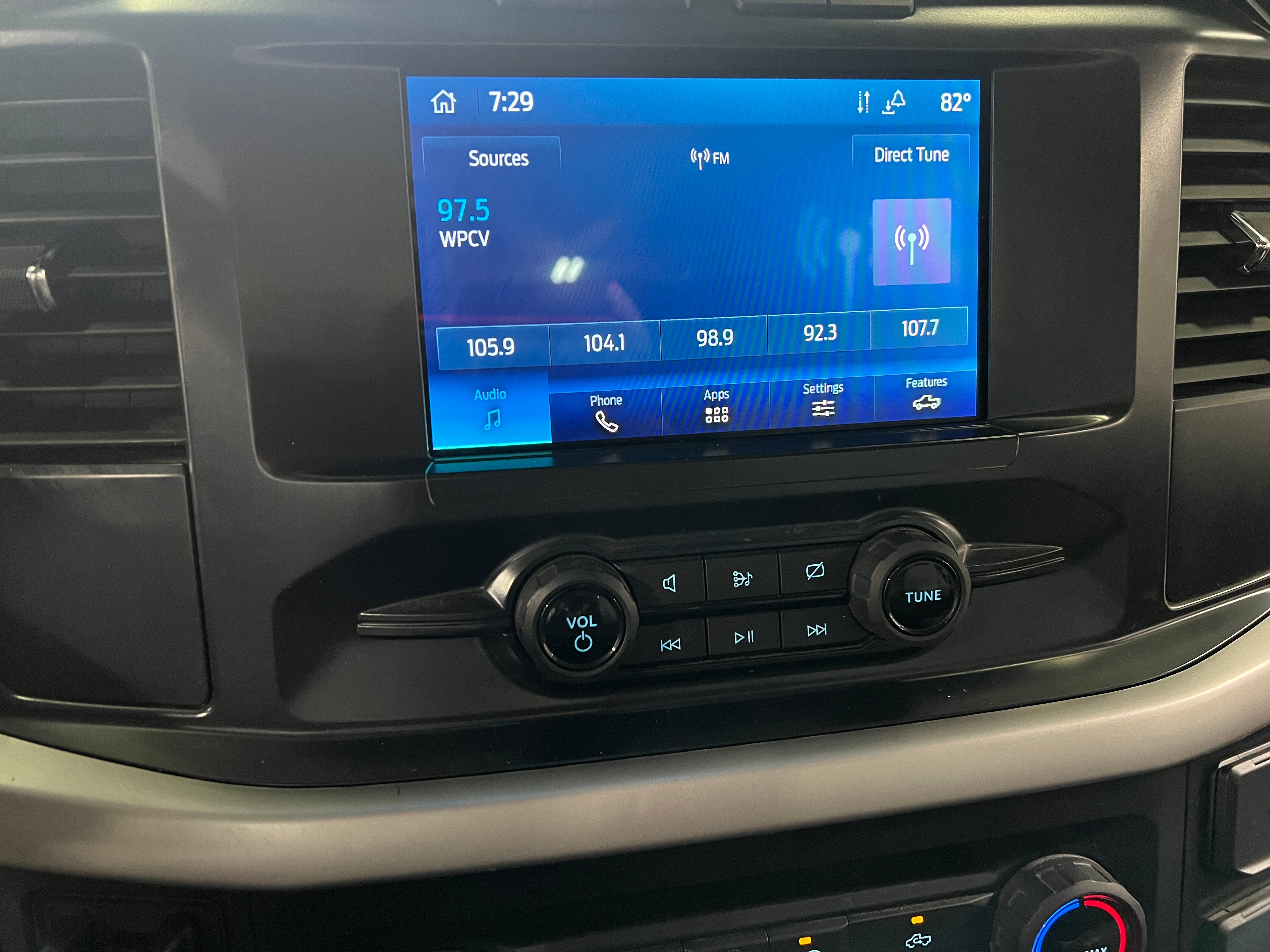 2022 Ford Econoline E-150 4