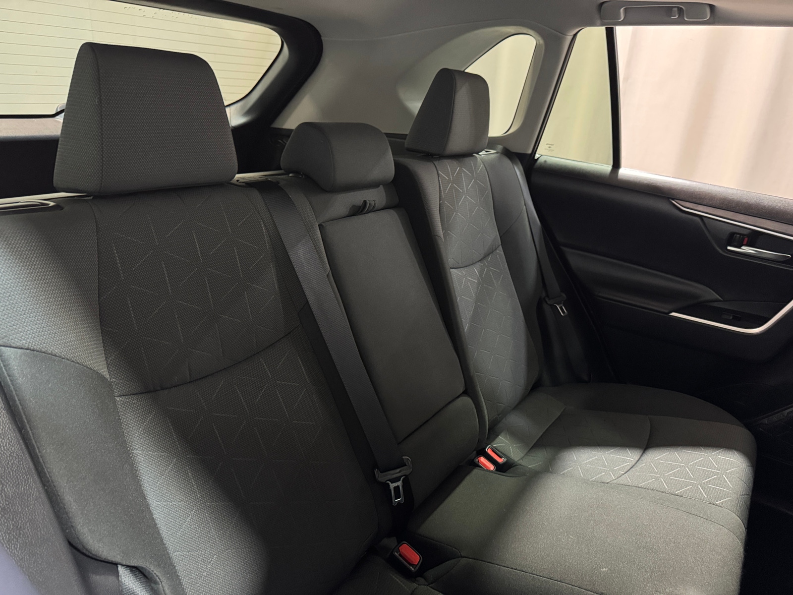 Thumbnail: 2022 Toyota RAV4 - 6