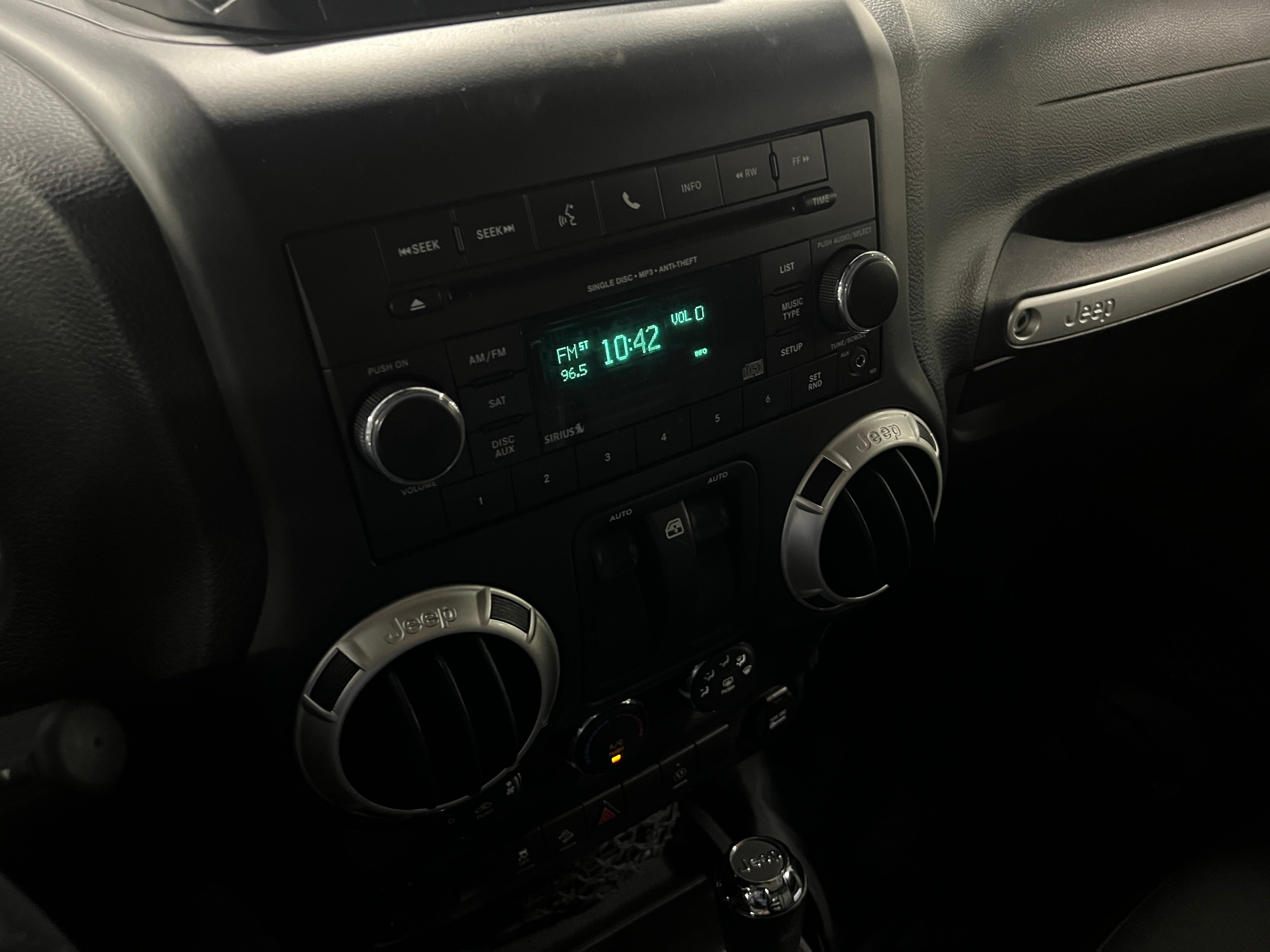 2017 Jeep Wrangler Sahara 4