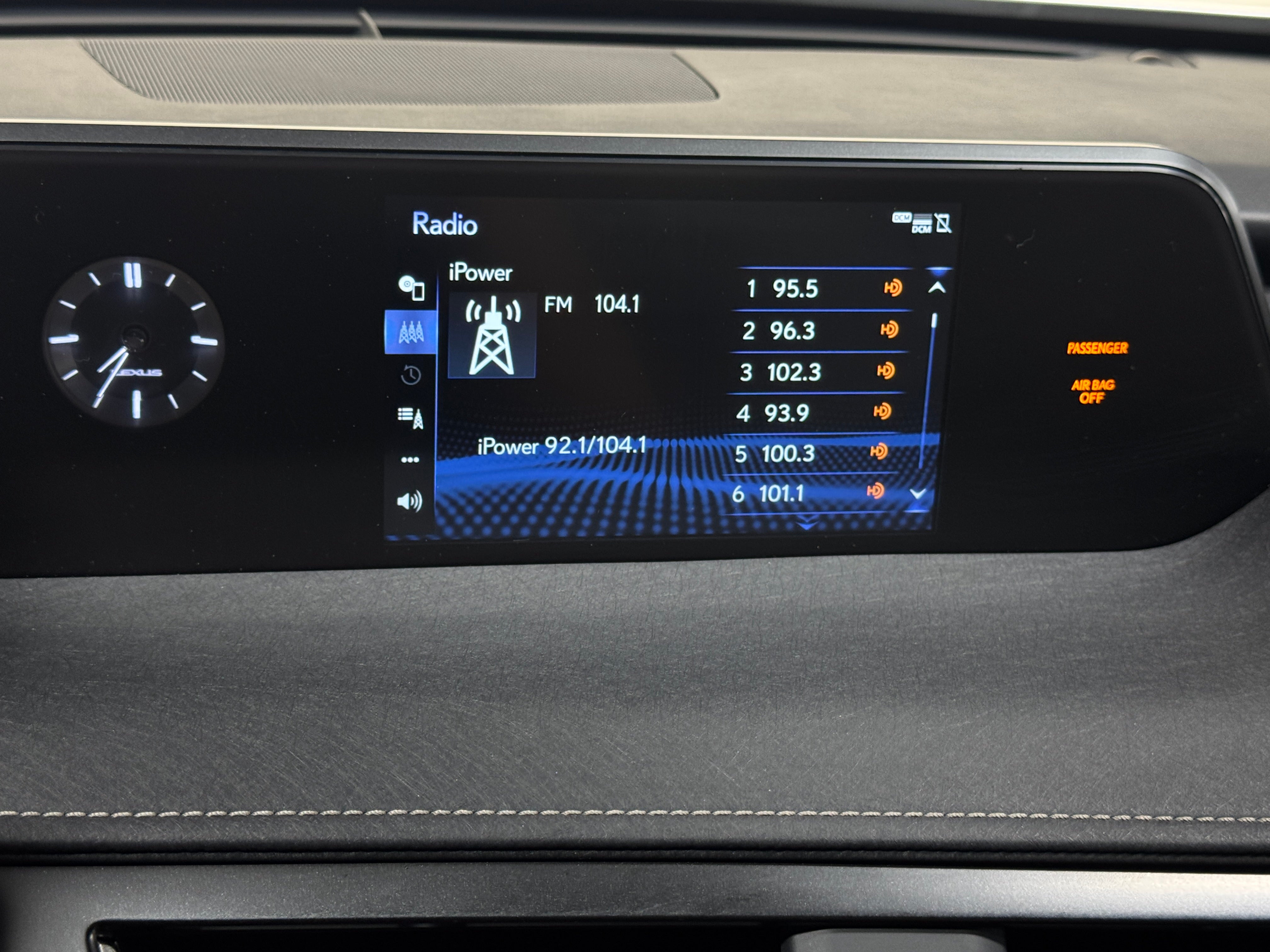 2021 Lexus UX 250h 3