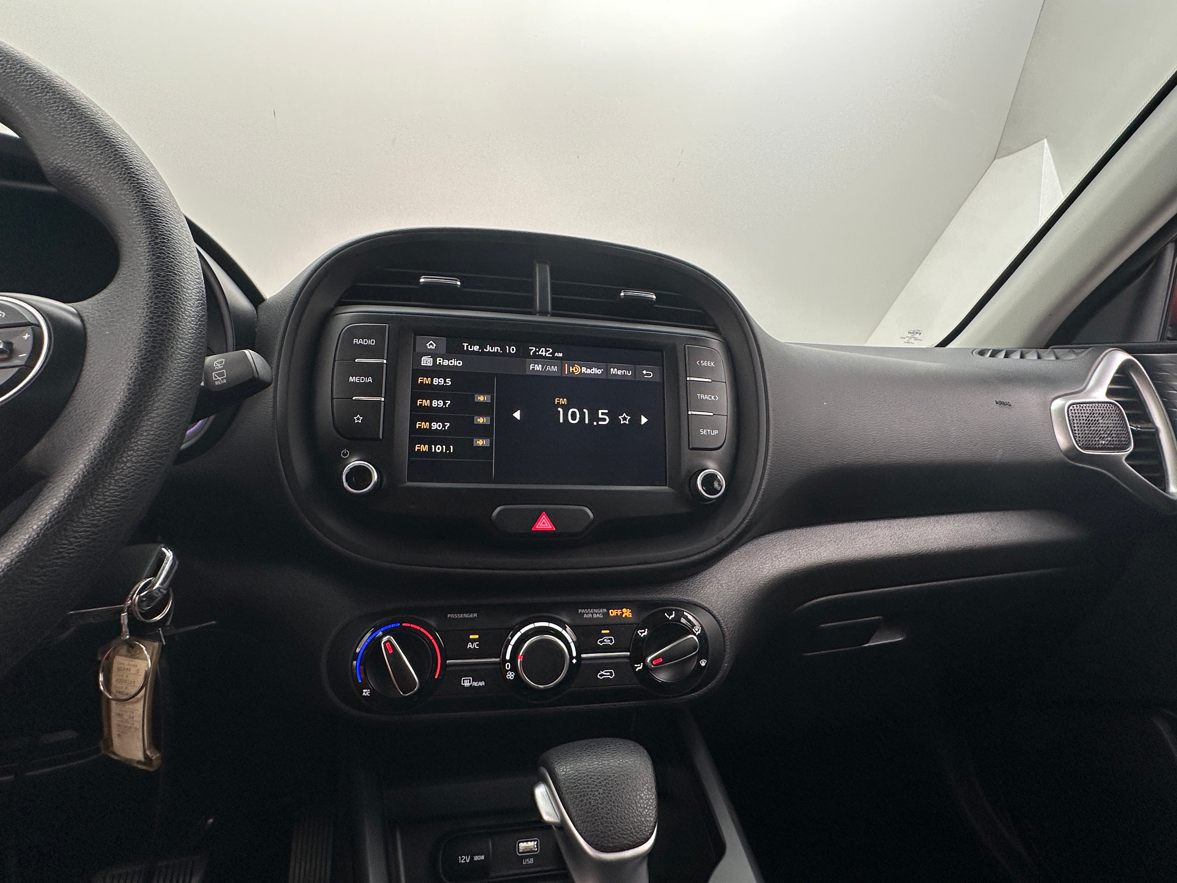2024 Kia Soul LX 4