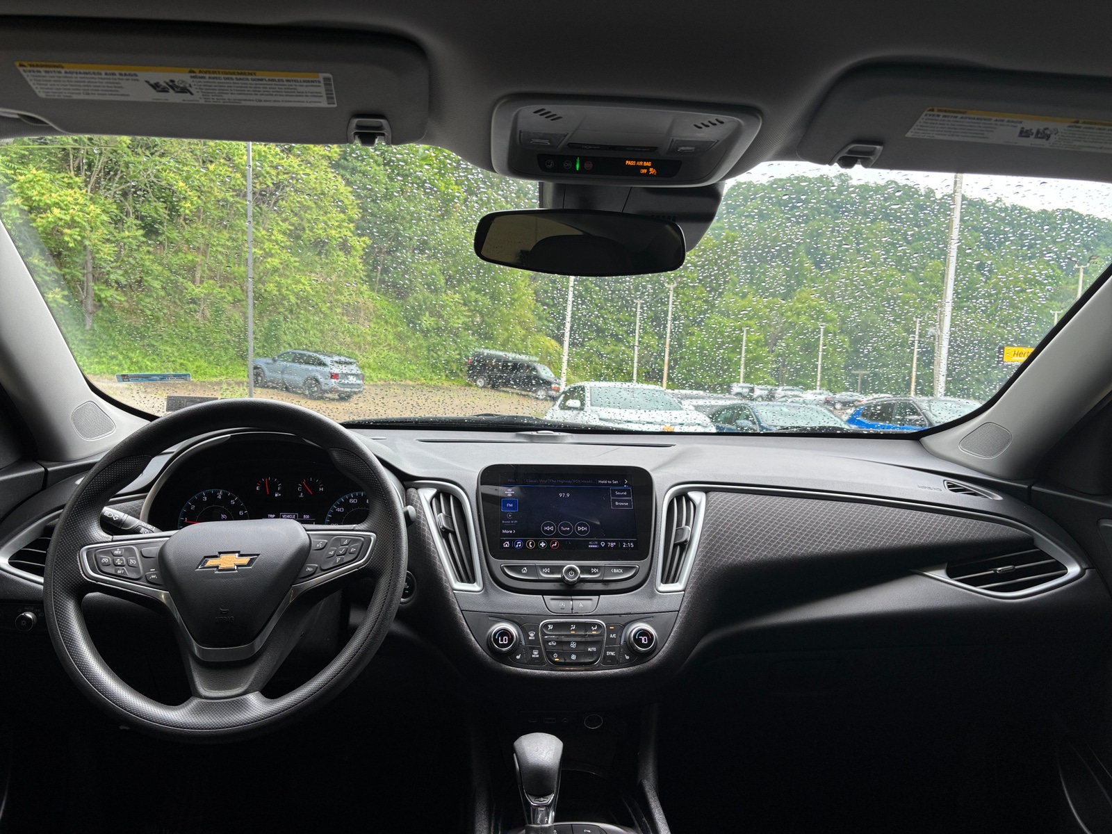 Thumbnail: 2023 Chevrolet Malibu - 3