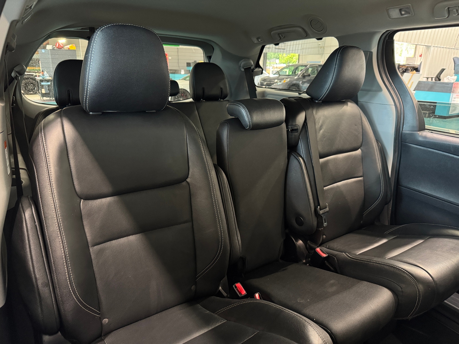 Thumbnail: 2020 Toyota Sienna - 5