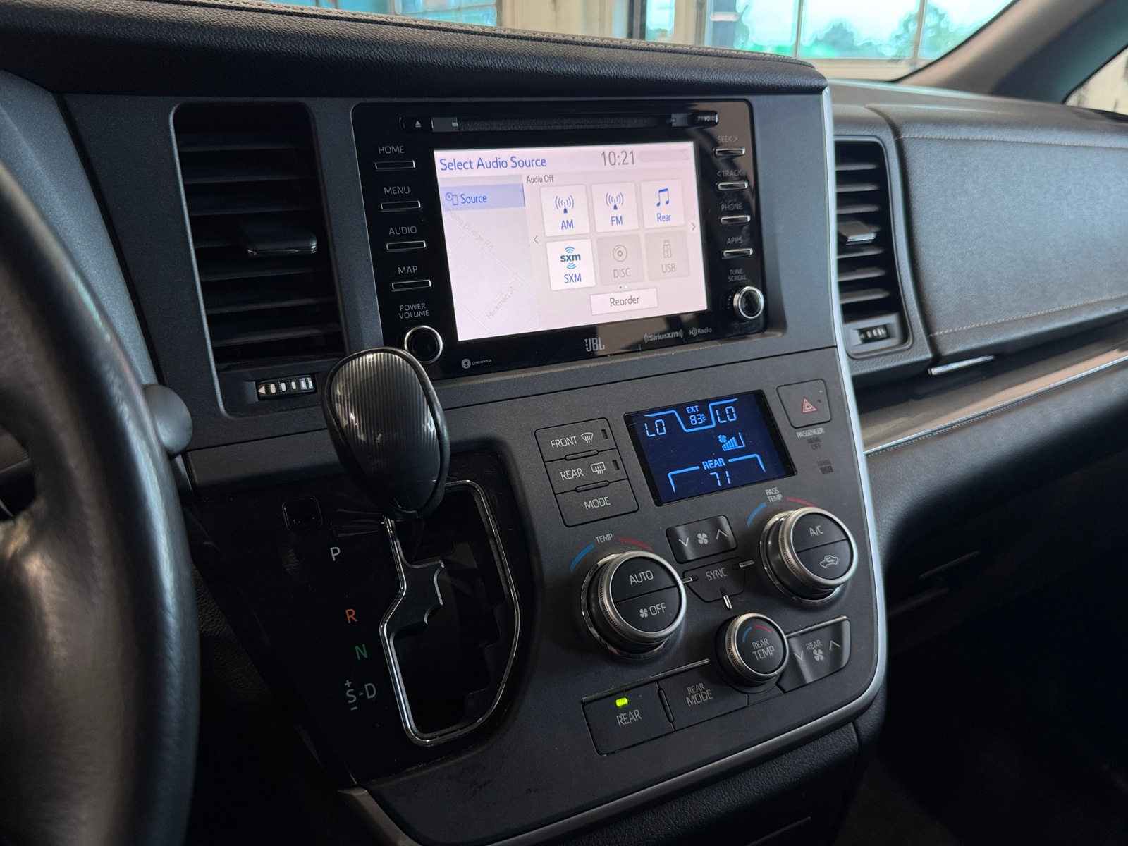 Thumbnail: 2020 Toyota Sienna - 3