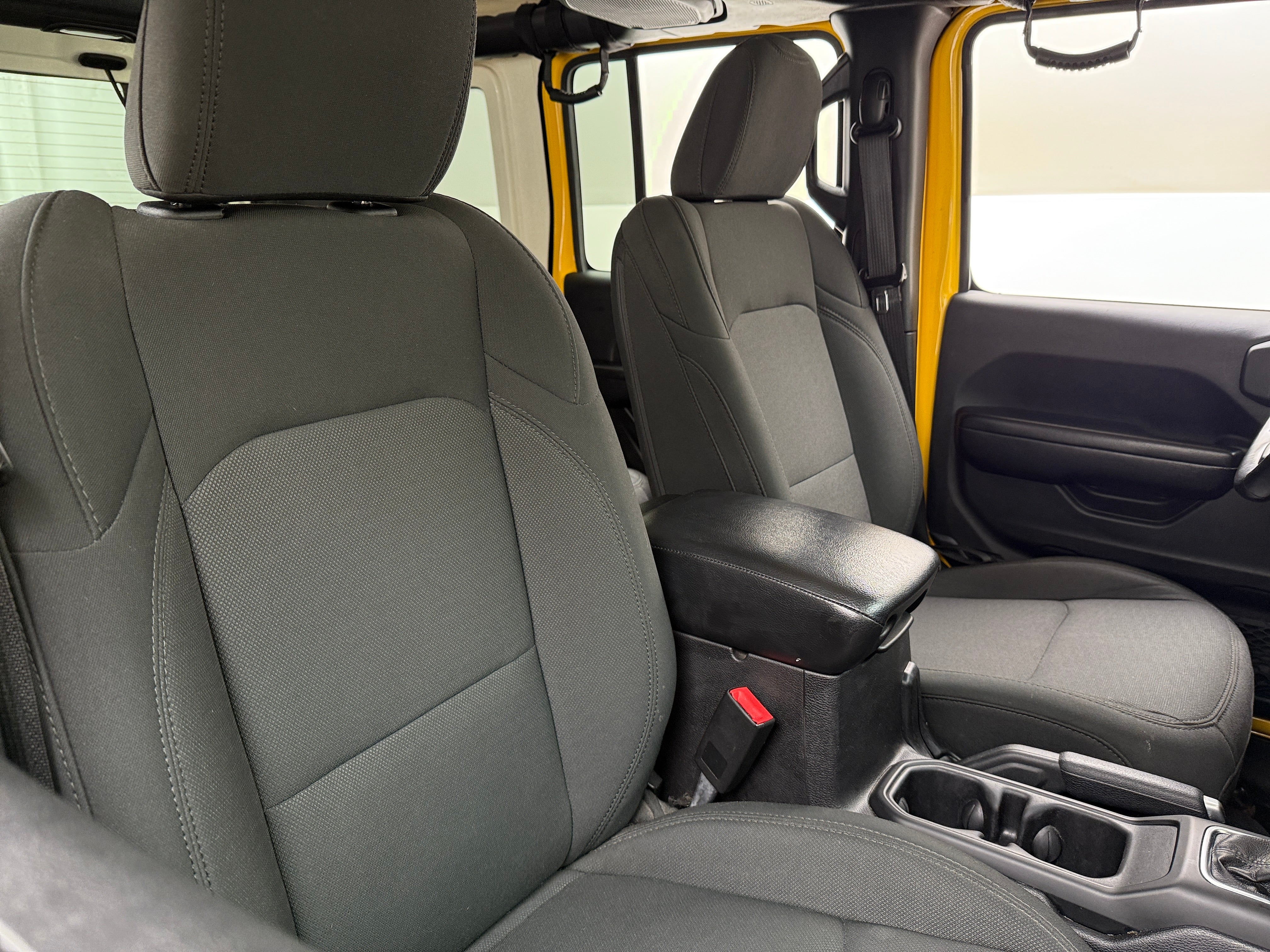 2018 Jeep Wrangler Unlimited Sport S 2