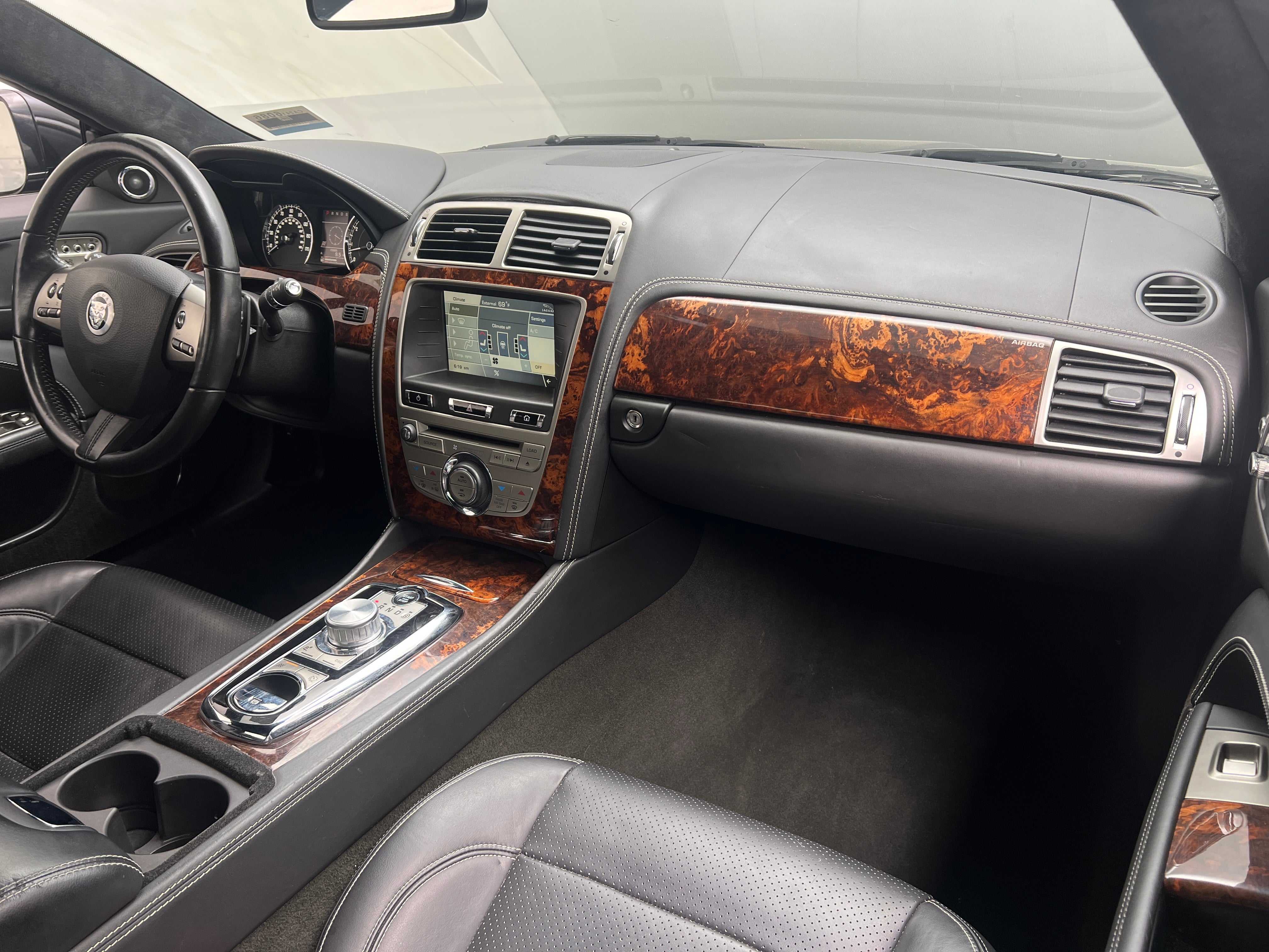 2011 Jaguar XK  2