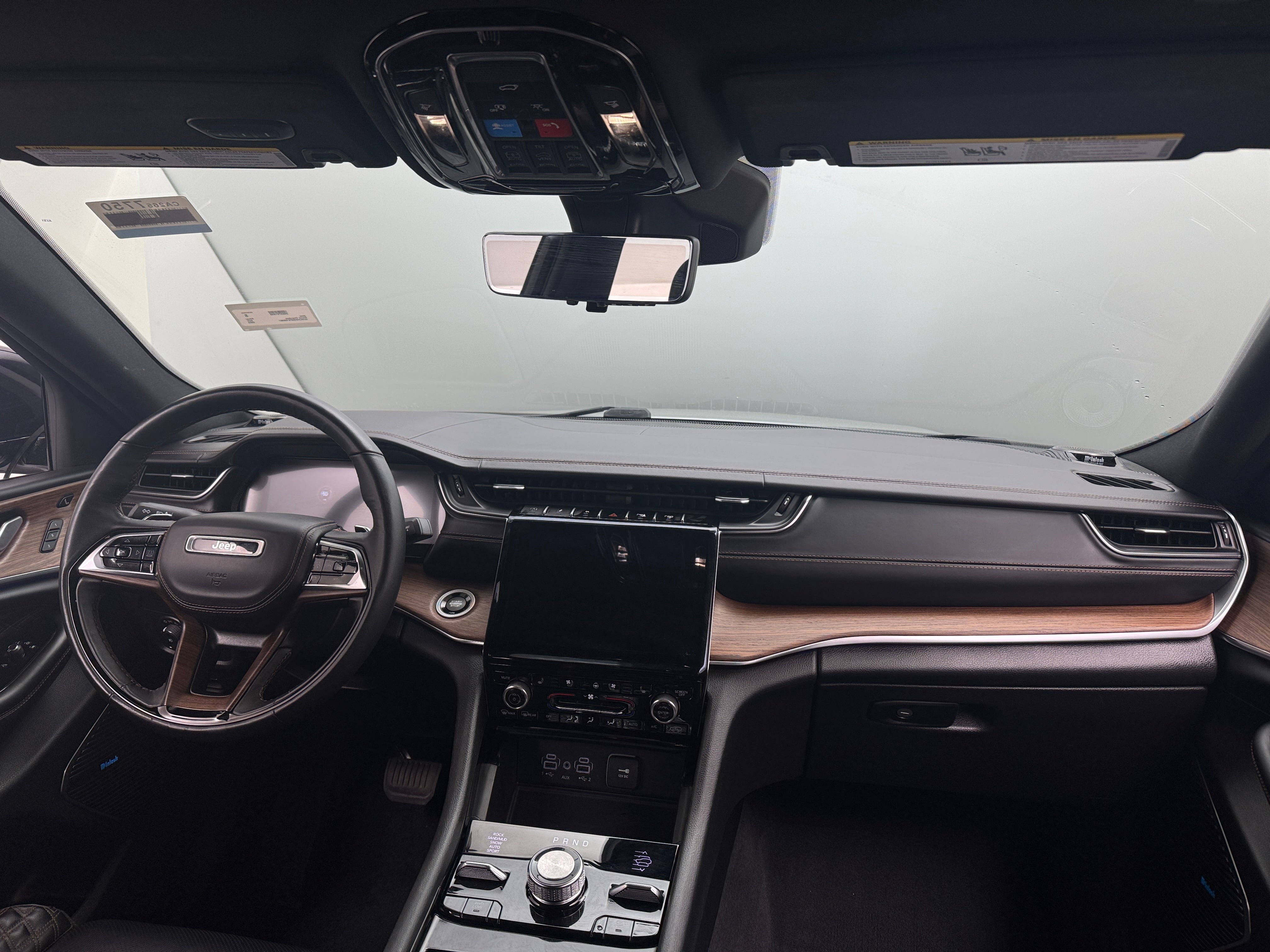 2023 Jeep Grand Cherokee Summit 2