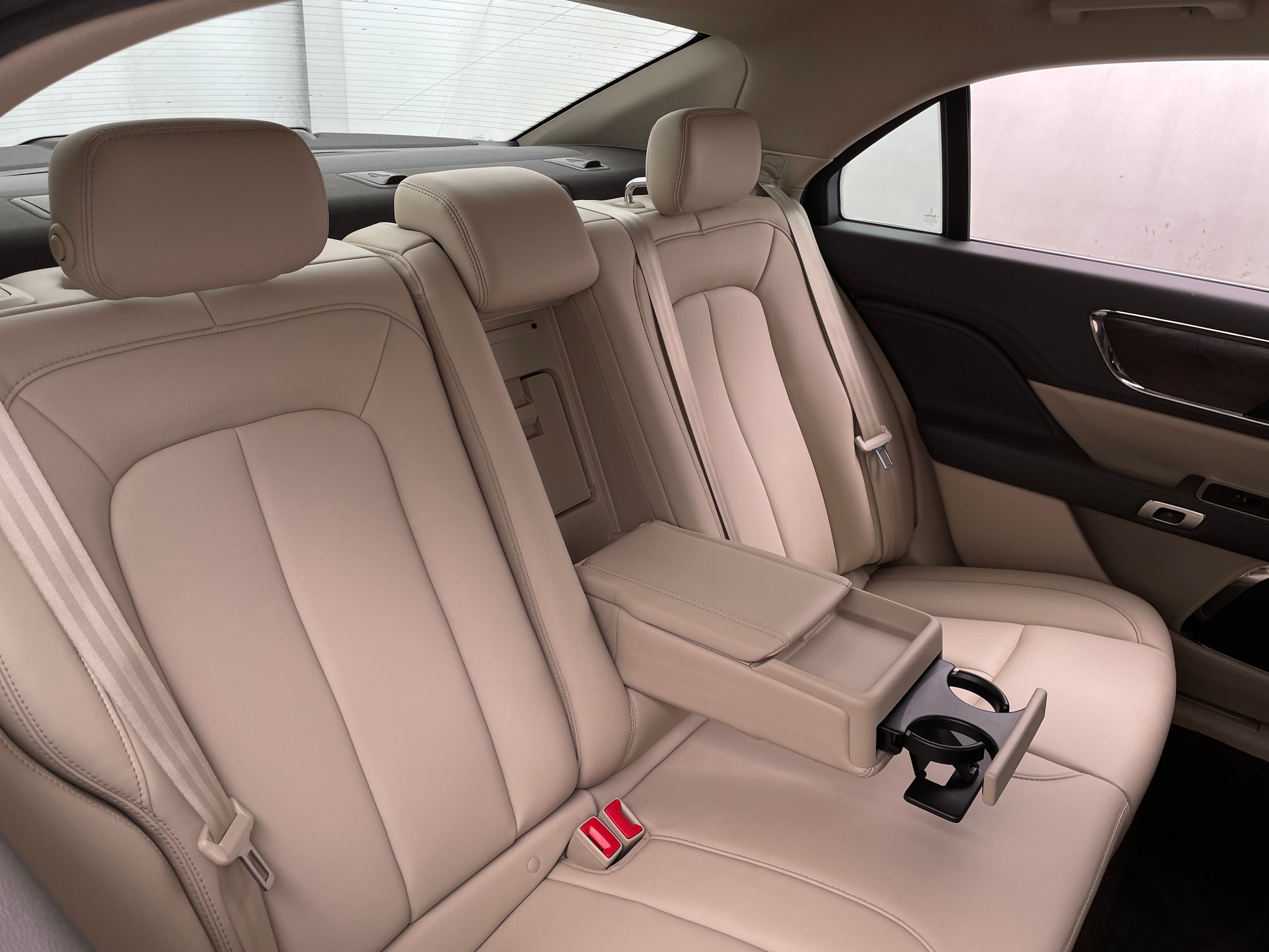 Thumbnail: 2019 Lincoln Continental - 5