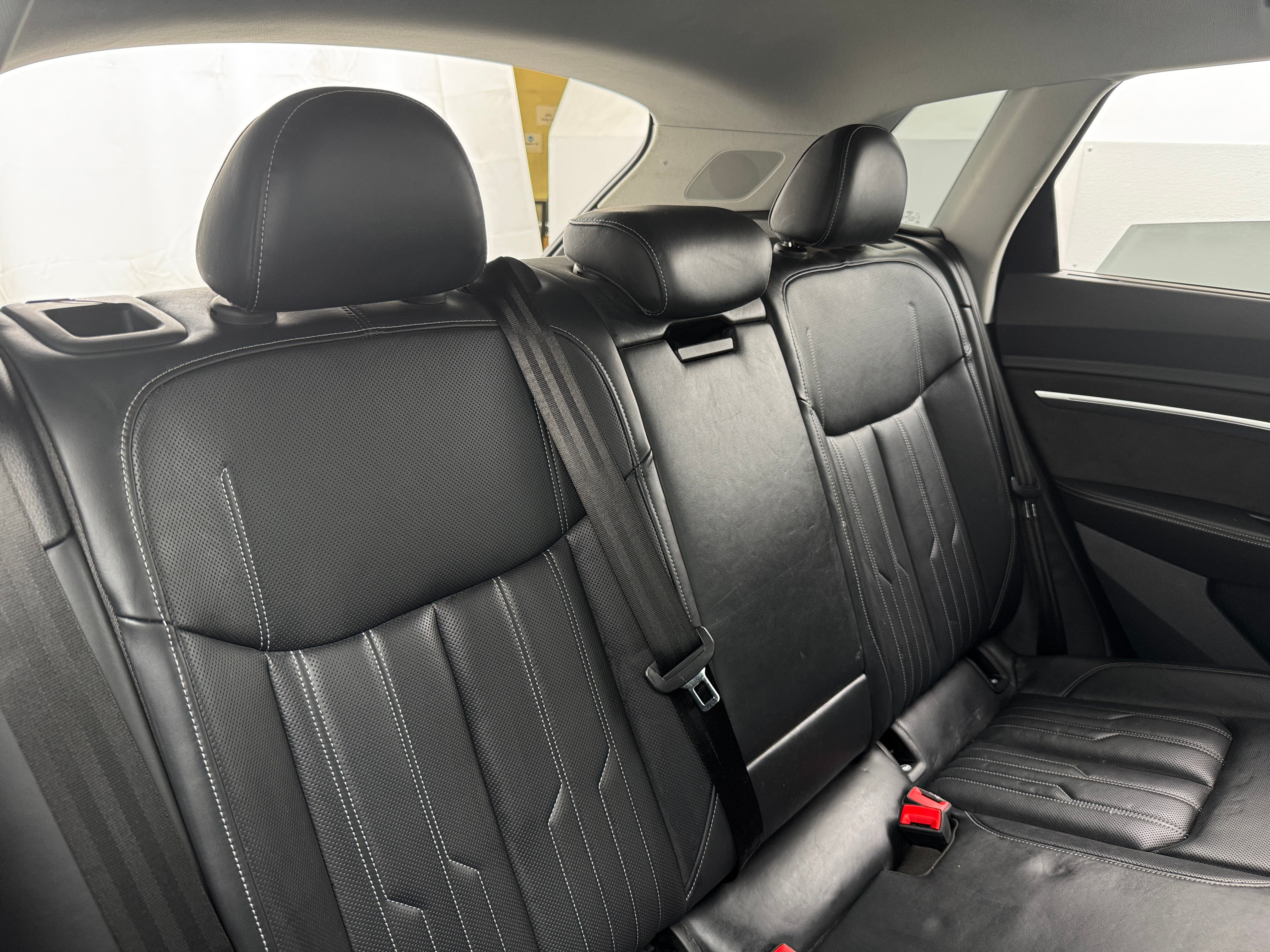 2019 Audi e-tron Prestige 5
