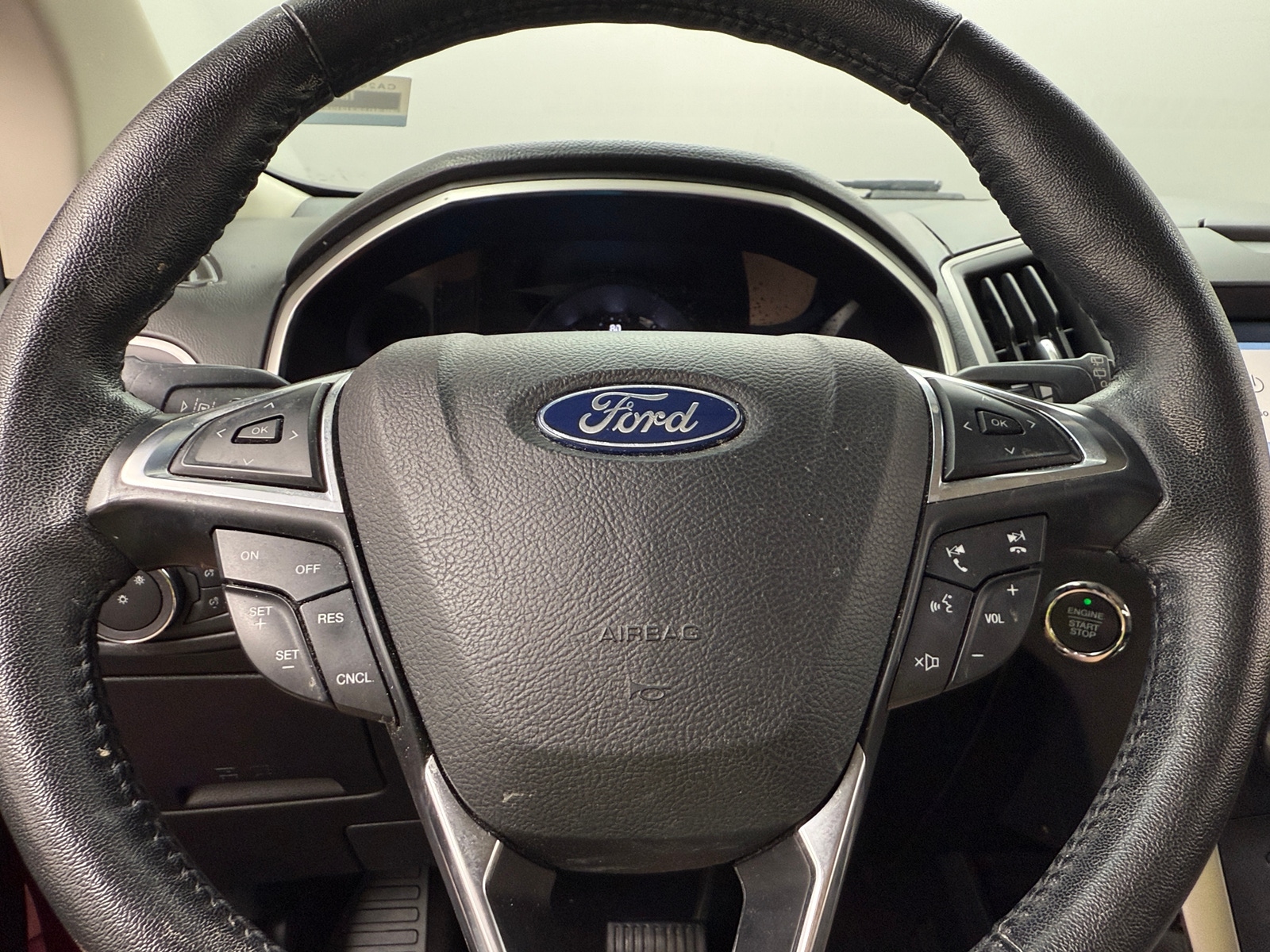 Thumbnail: 2019 Ford Edge - 4