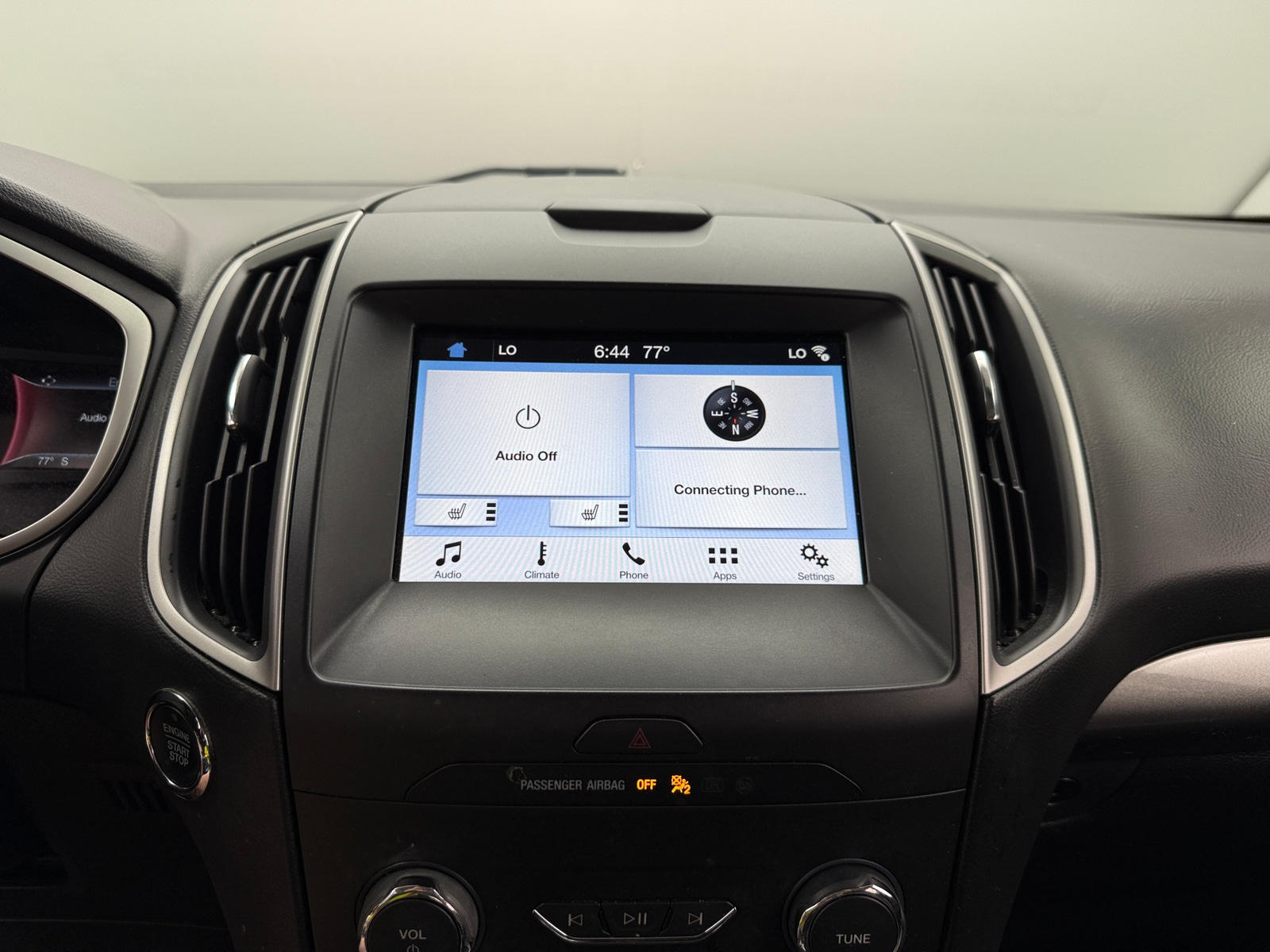 Thumbnail: 2019 Ford Edge - 3