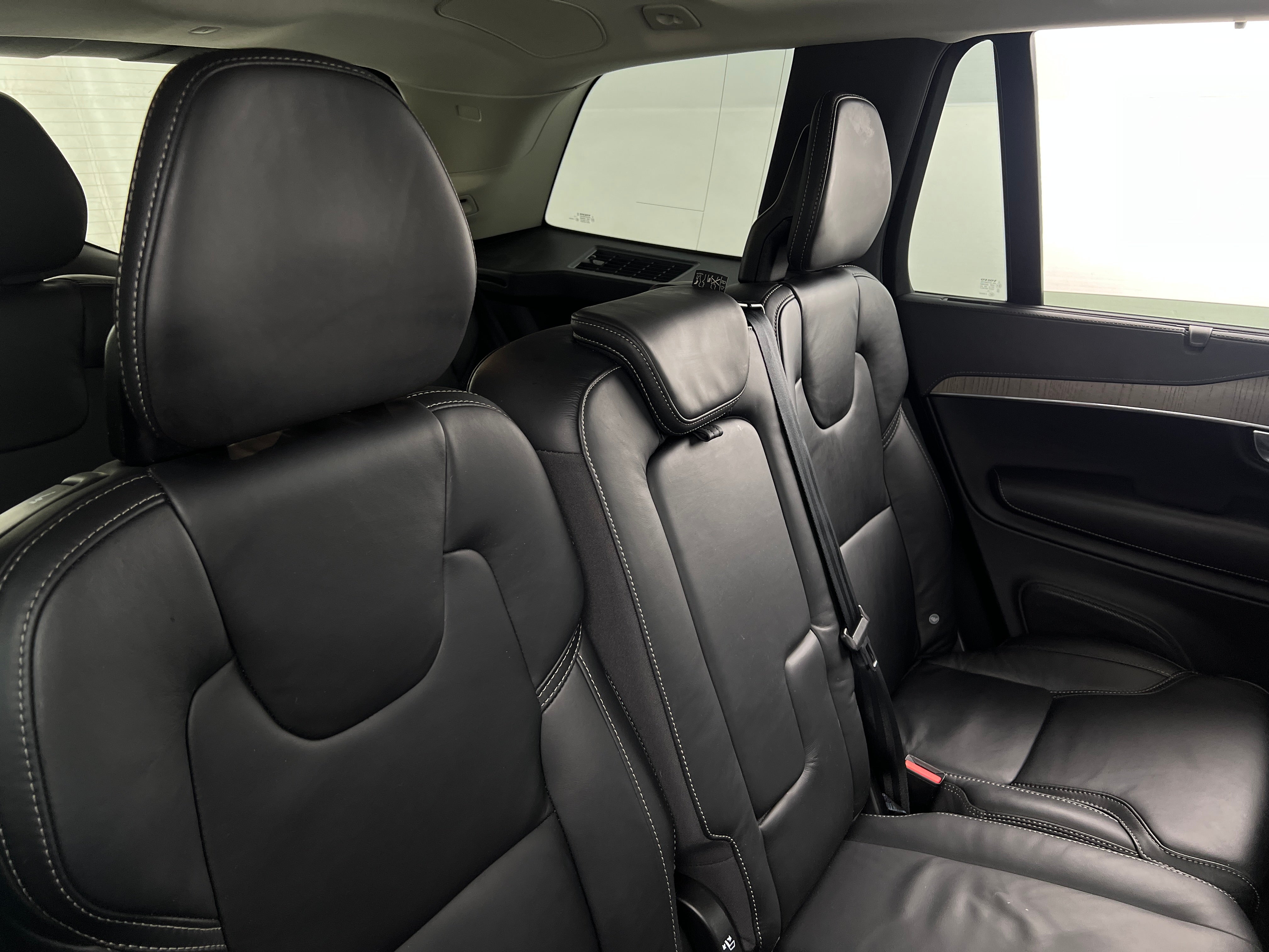 2021 Volvo XC90 T8 Plus 5